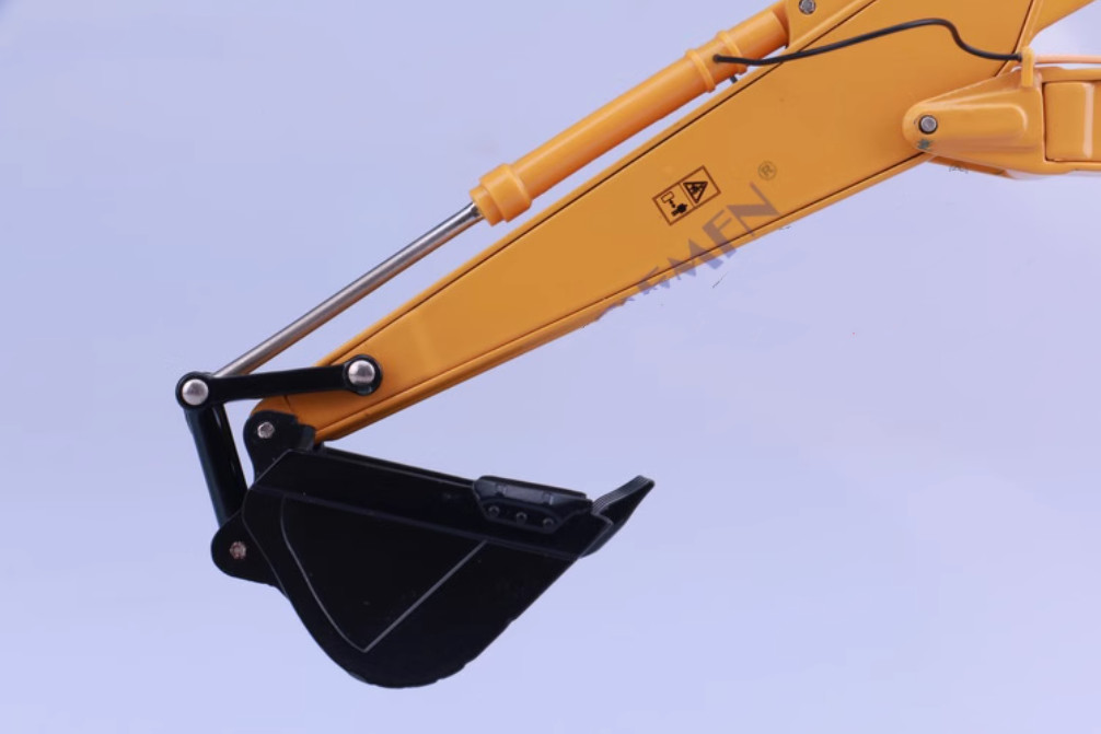 1:35 35CM XGMA XG836LC Excavator Construction Machine Vehicles Diecast Model