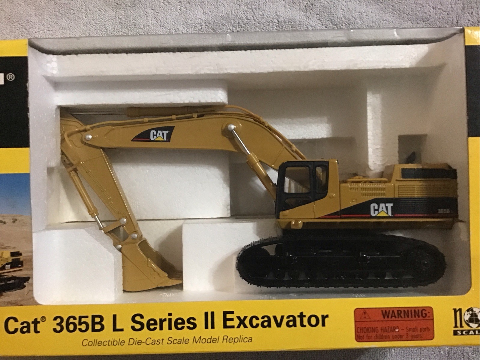Norscot CAT 365B L Series II Excavator 1:50 Scale Diecast
