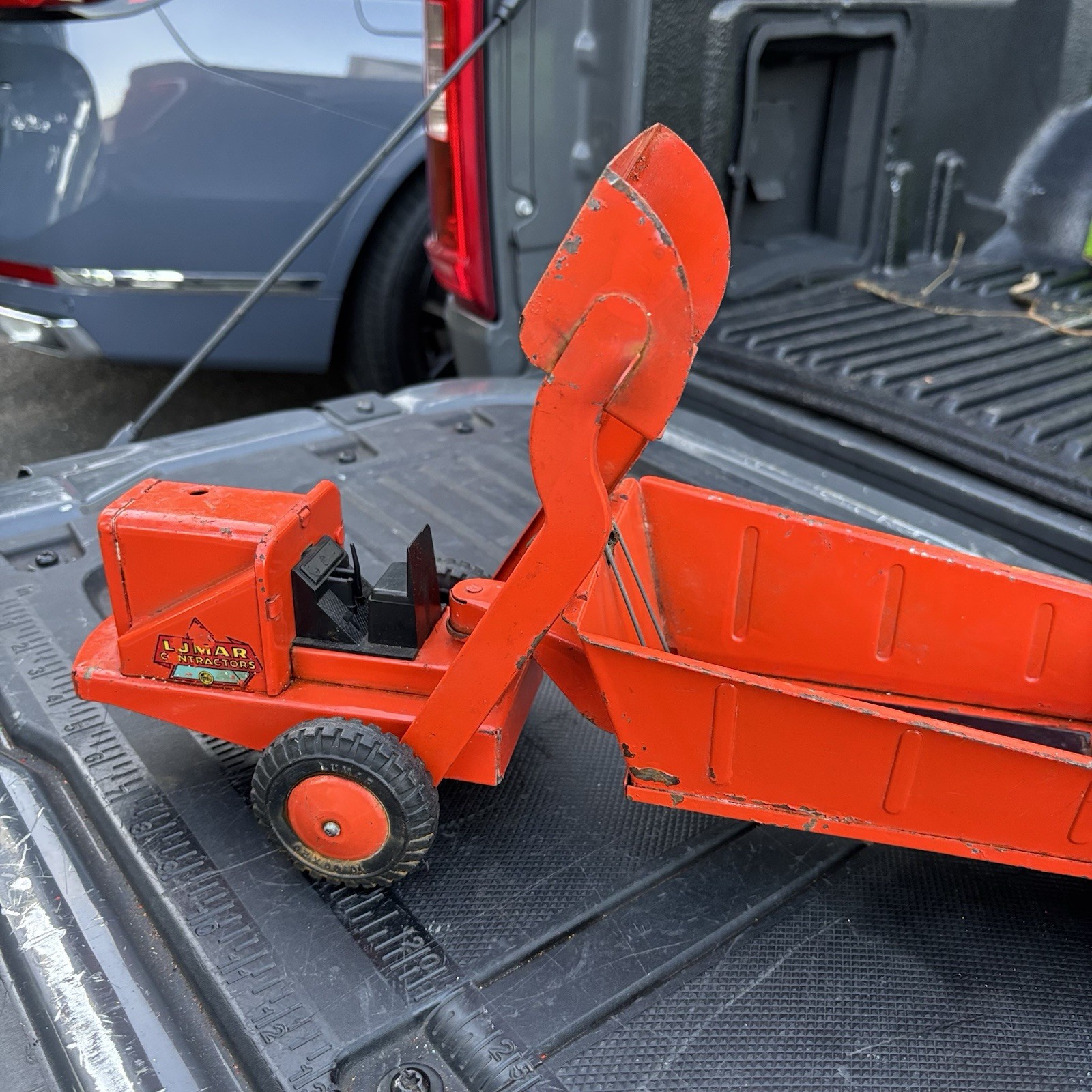 Vintage Marx Pressed Steel Lumar Contractor Earth Hauler
