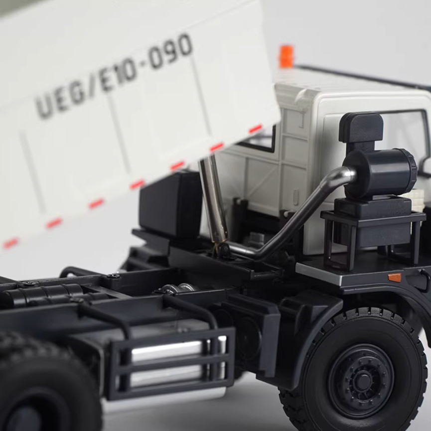1:35 XCMG UEG/E10-090 Mining Dump Truck Dumper Construct Machine Diecast Model