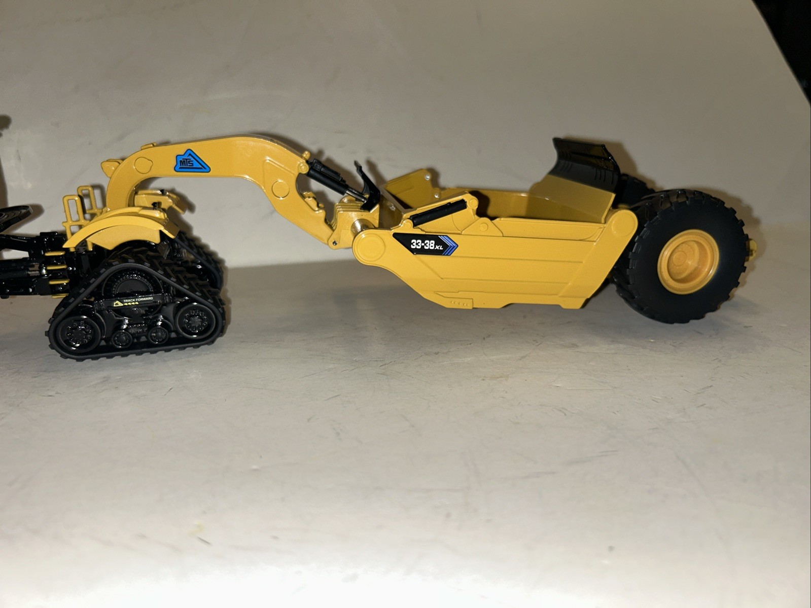 Mobile Track Solutions 3630 Switchback Tractor w/Tracks and 33-38XL Scraper