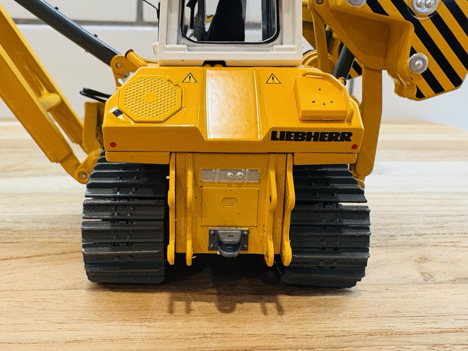 Liebherr RL 66 Pipe Layer Excavator Die Cast Collector Model 1/50 Scale Like New