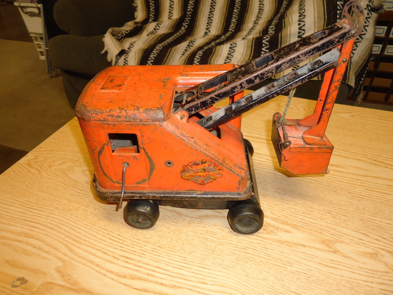 Marx Lumar Contractors Power Scoop Shovel / Excavator / Orange Steel Frame