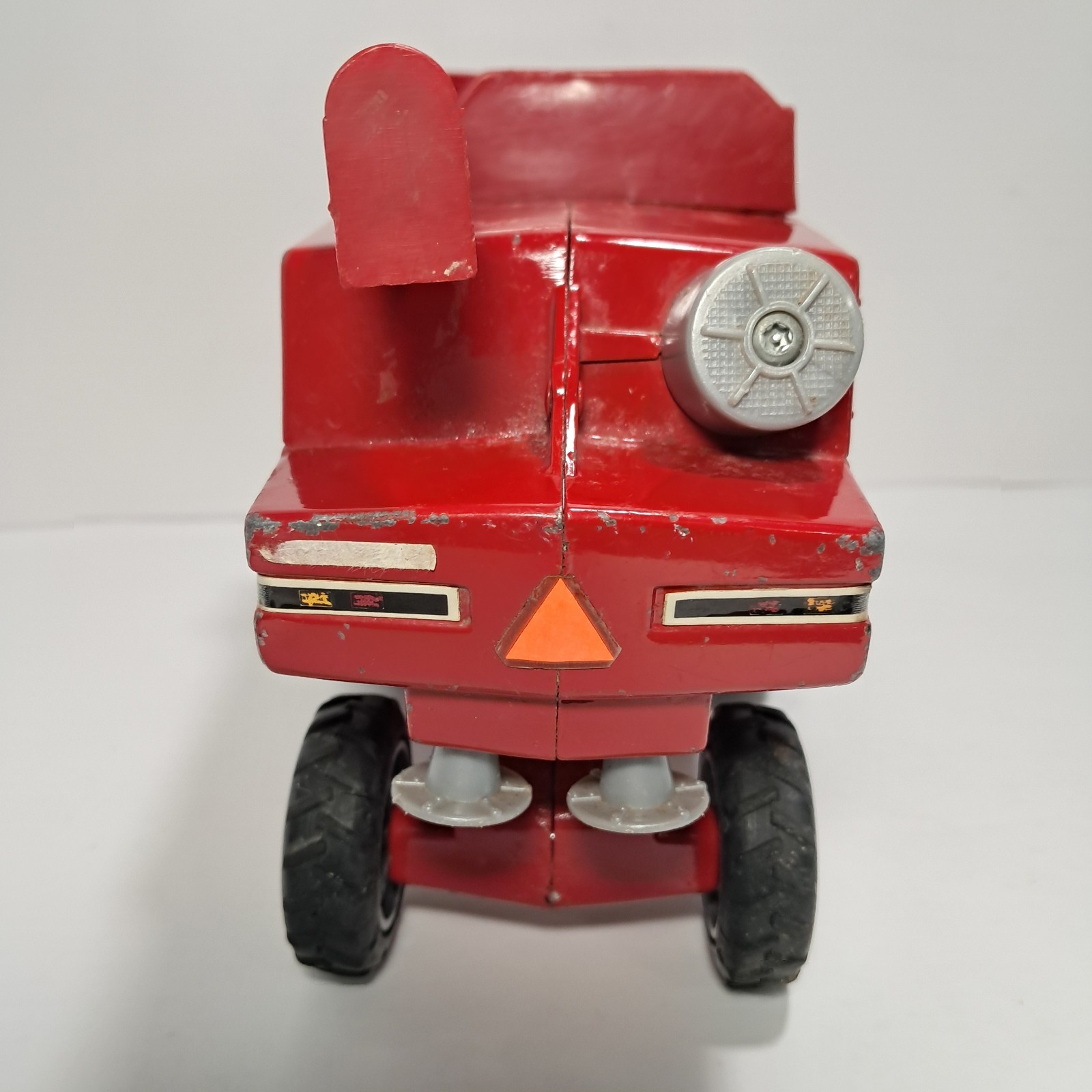 1980’s ERTL Case 1680 Axial-Flow International Combine – Scale 1:32 Made In USA