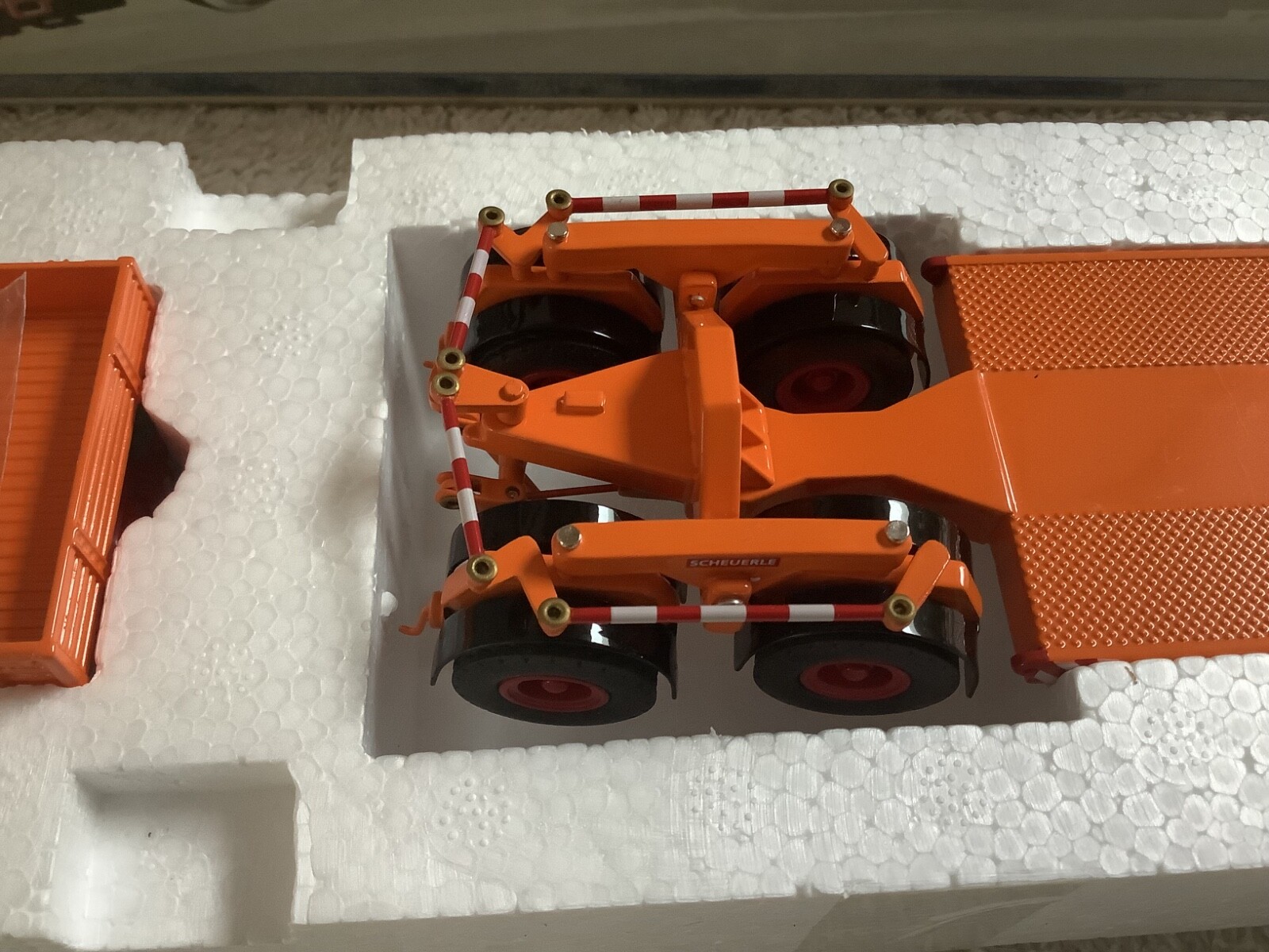 NZG #462 KAELBLE TYP 22 Z 8 T TRUCK & SCHEUERLE TRAILER 1:50 SCALE New In Box