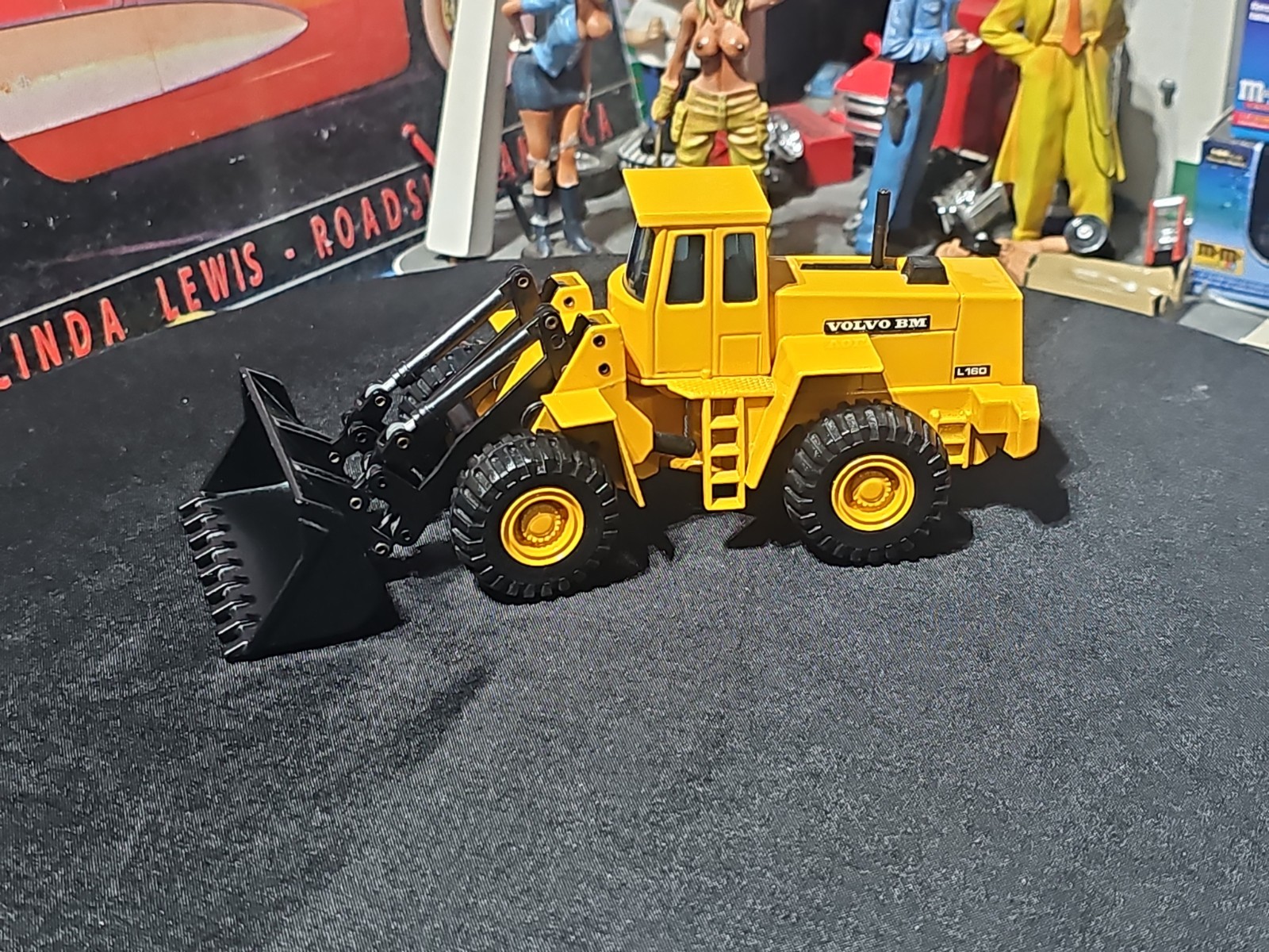 VINTAGE RARE Joal 1:50 Scale Volvo BM L70 Front End Loader VERY NICE