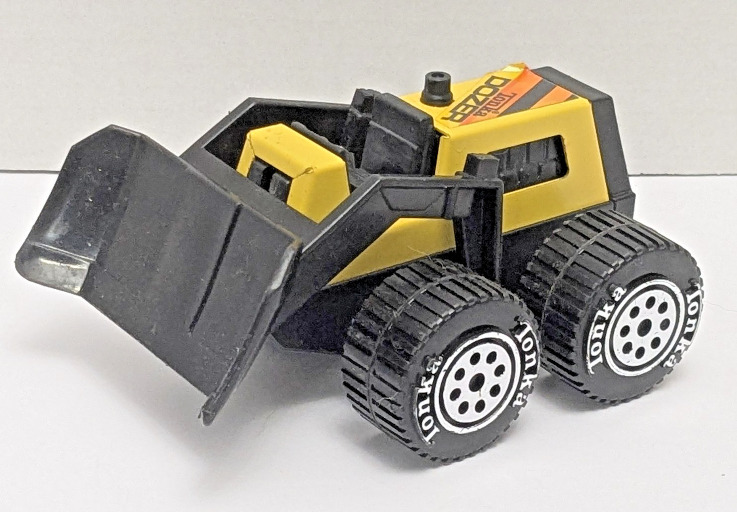 Vtg 1980’s Tonka Front End Loader Bulldozer Yellow Construction Toy See photos
