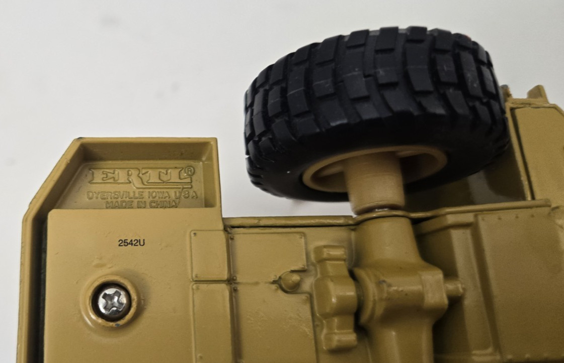 ERTL CAT Caterpillar Wheel Loader 988B Yellow Die Cast Model Vintage