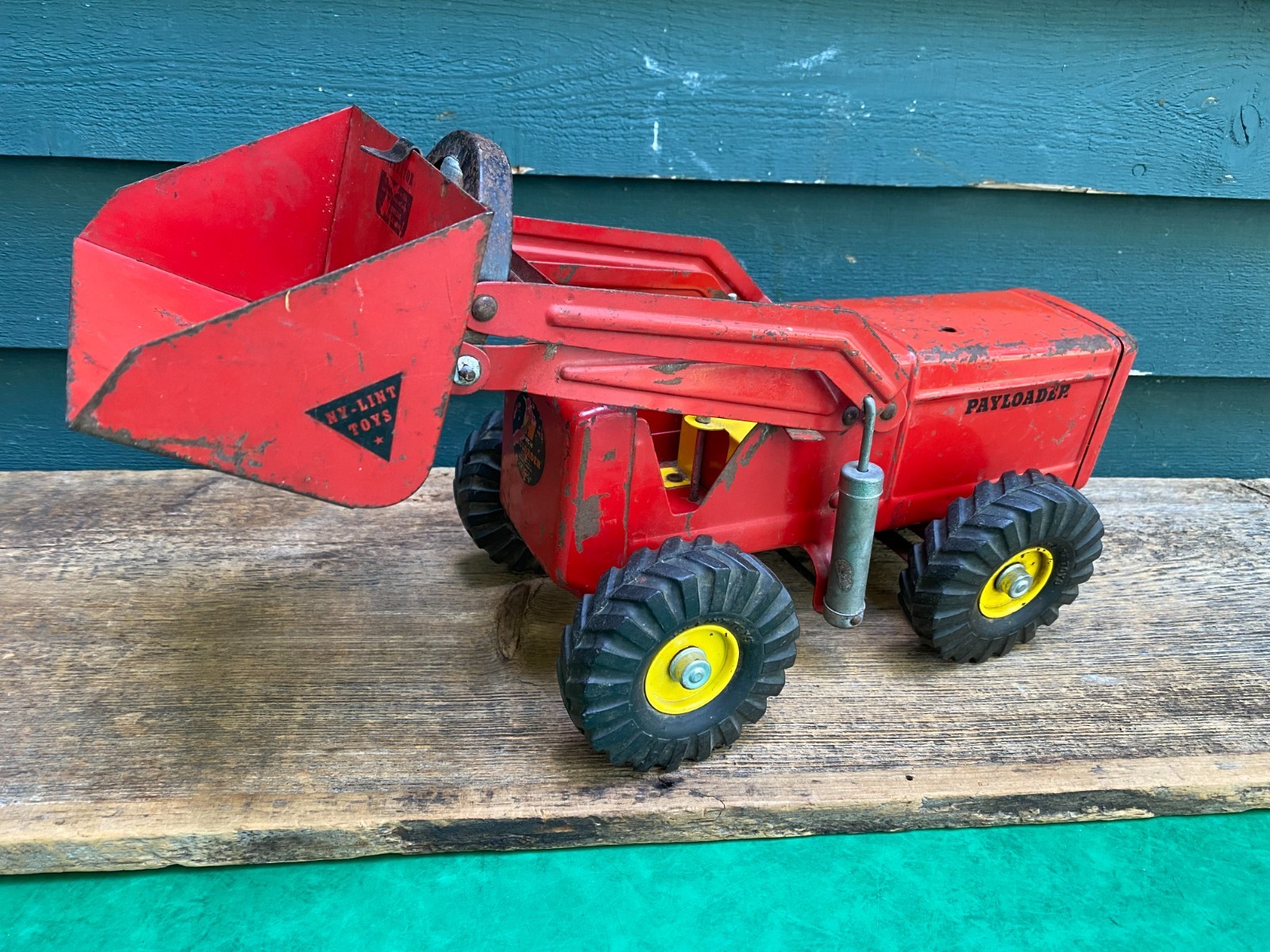 Vintage Nylint Toys Pressed Steel HOUGH Payloader Front End Loader Toy 1950’s