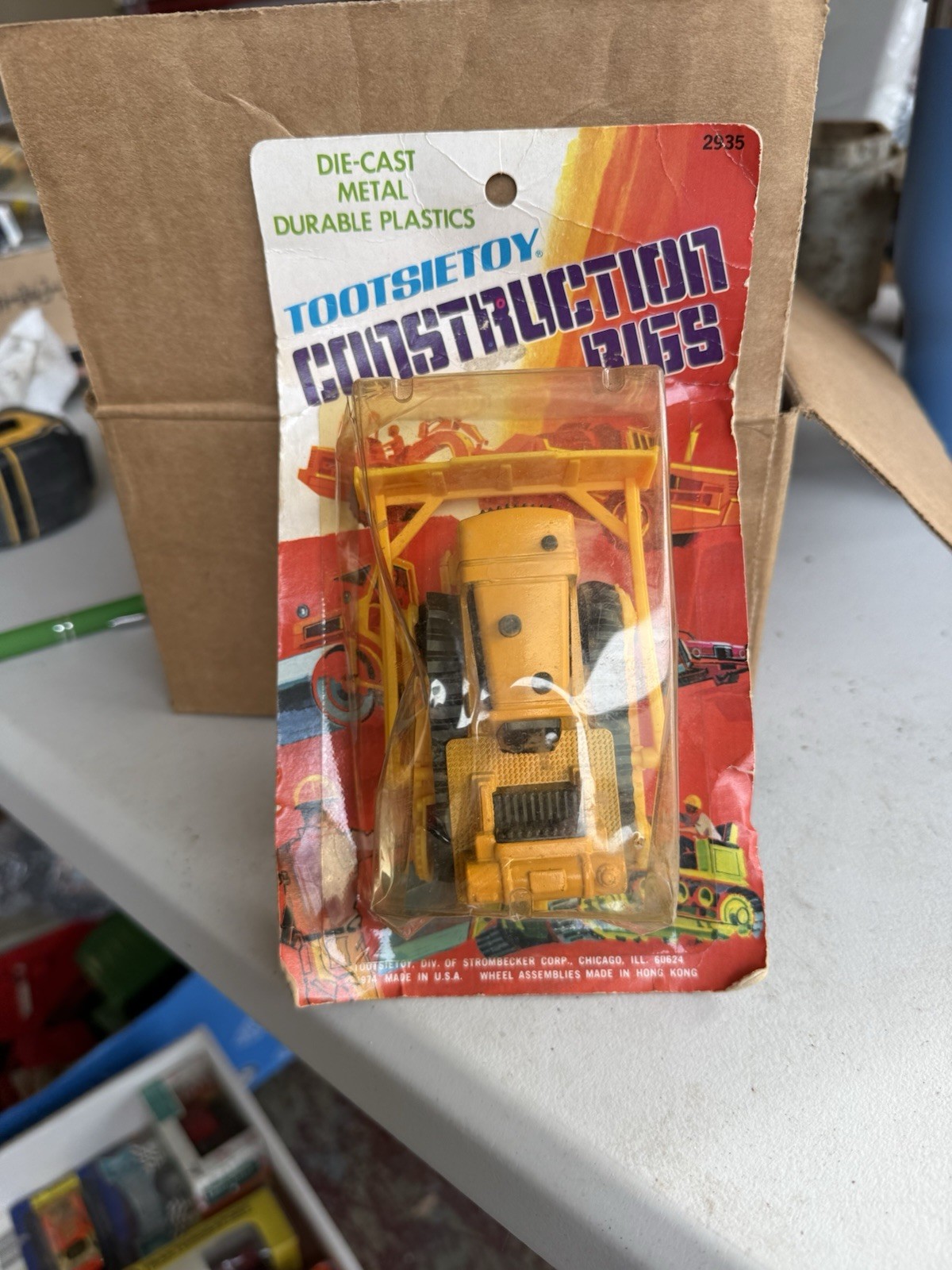 VTG 1970s Tootsie Toy Construction Rigs Yellow Dozer Crawler NOS