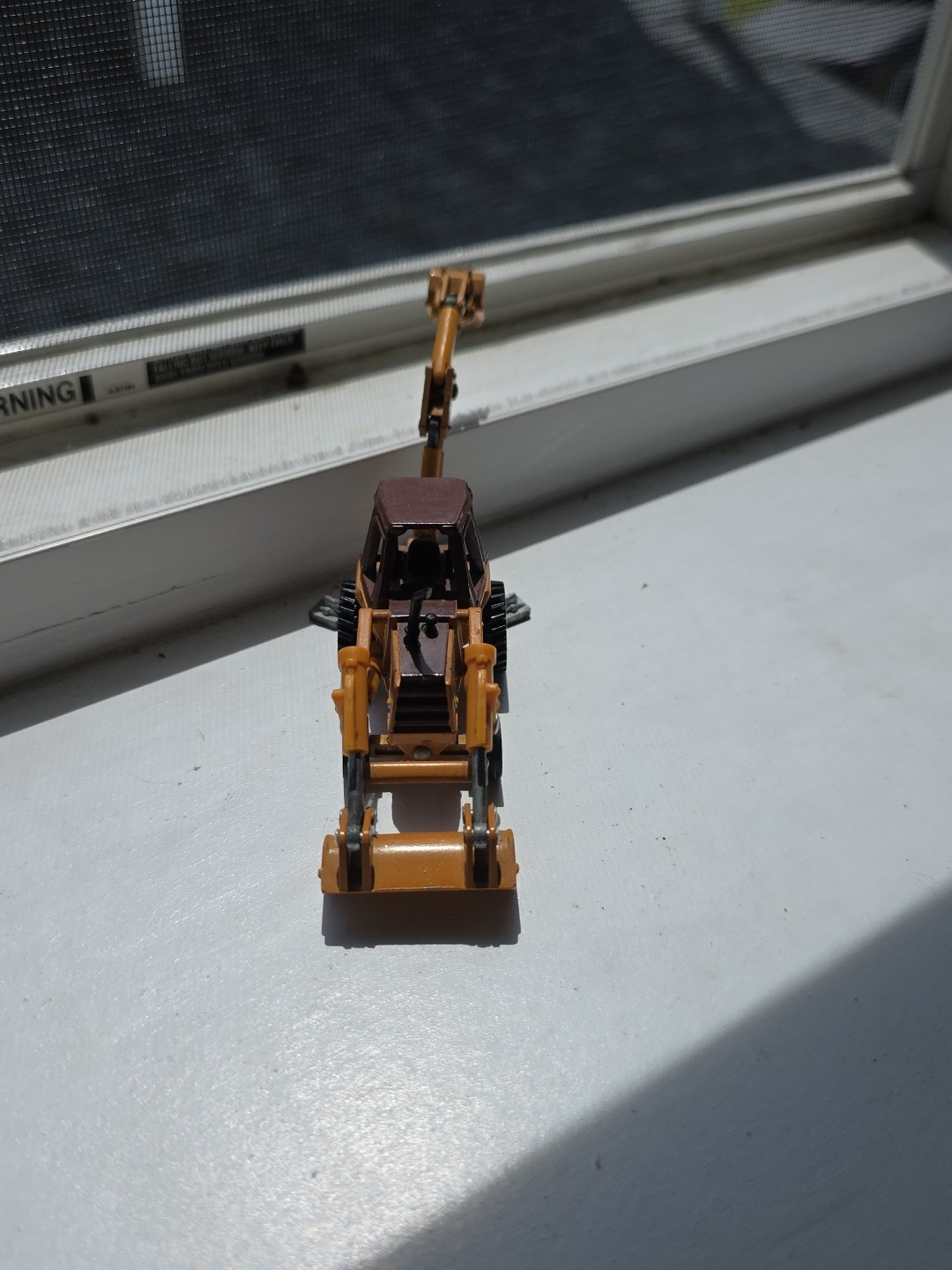 Ertl 1:64 Scale 580E Cabbed Tractor with Backhoe Bucket Dyersville Iowa Vintage
