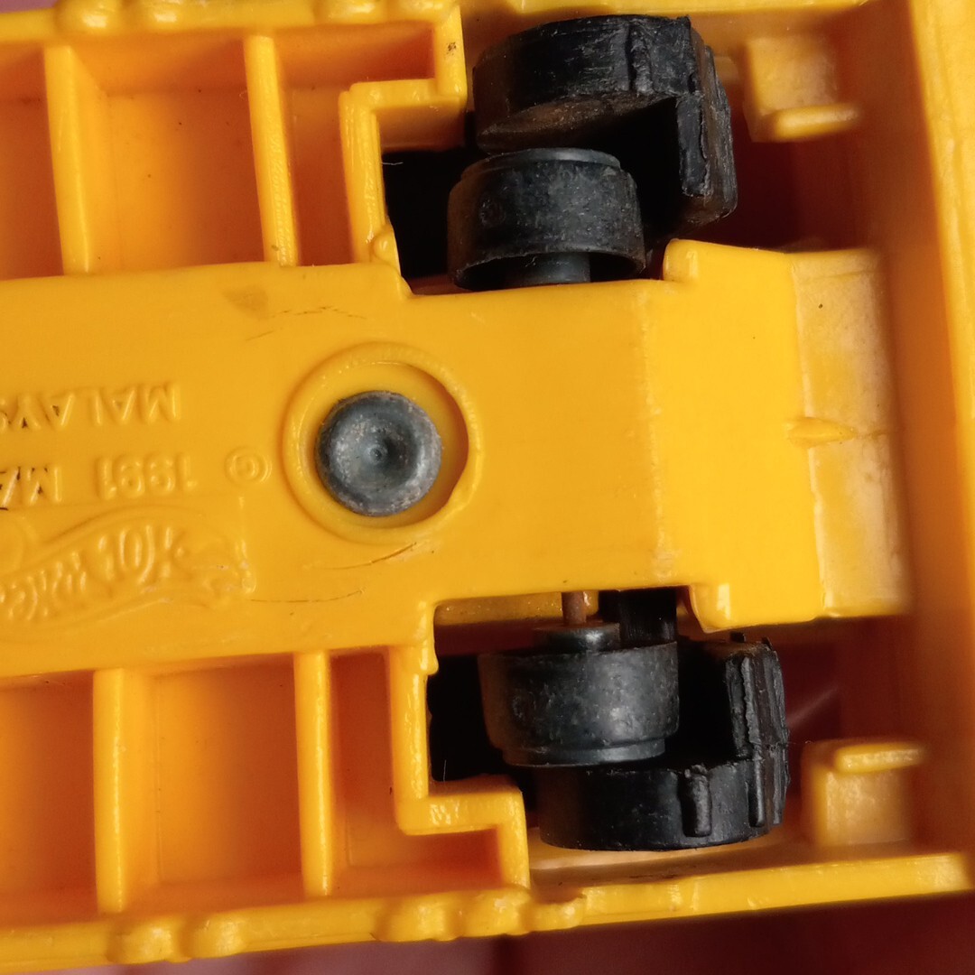 Lot Of 3 Vtg 1979 & 1991 Hot Wheels Yellow Cat Bulldozer Orange Loader Diecast