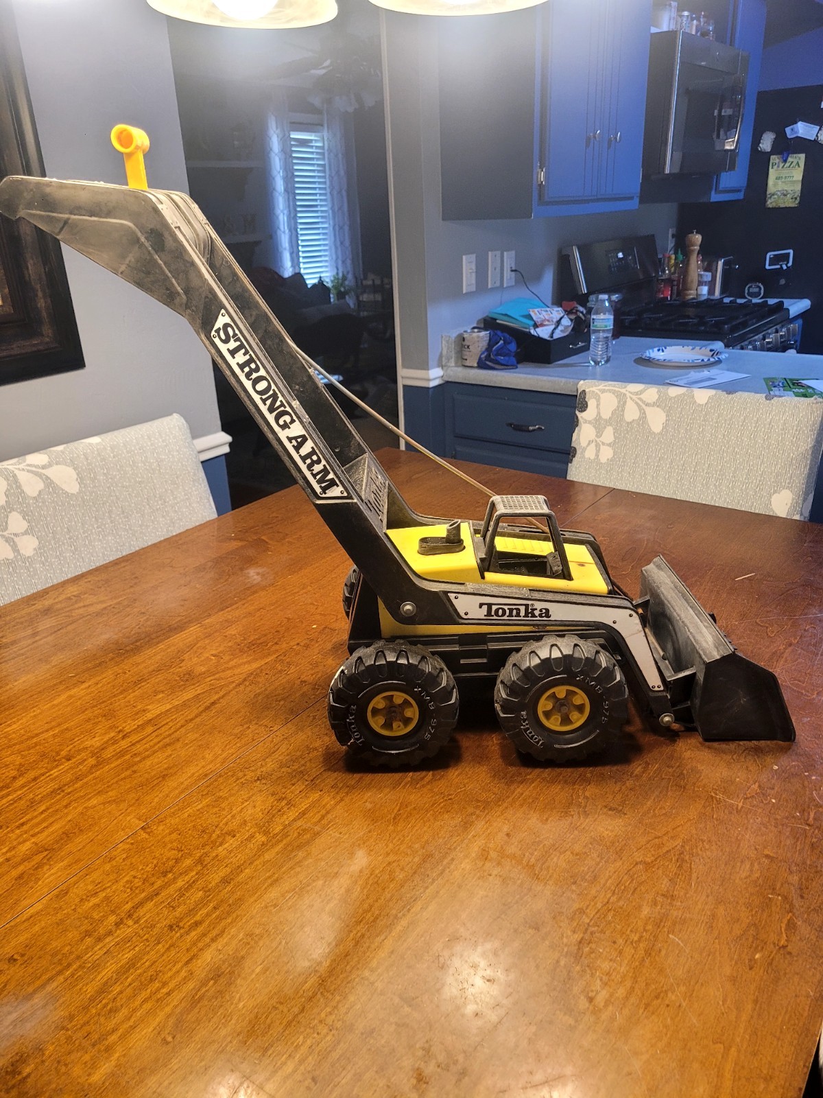 Vintage Mighty Tonka Strong Arm Ex CONDITION 1970s Yellow and Black 25 x 20 x 11