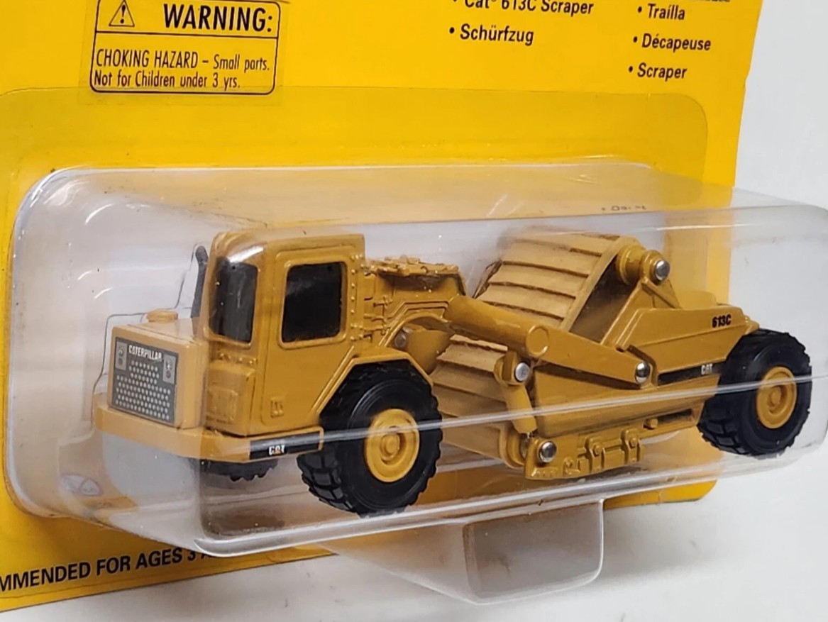 Caterpillar CAT 613C Scraper / Earth Mover By Norscot 1/64 Scale