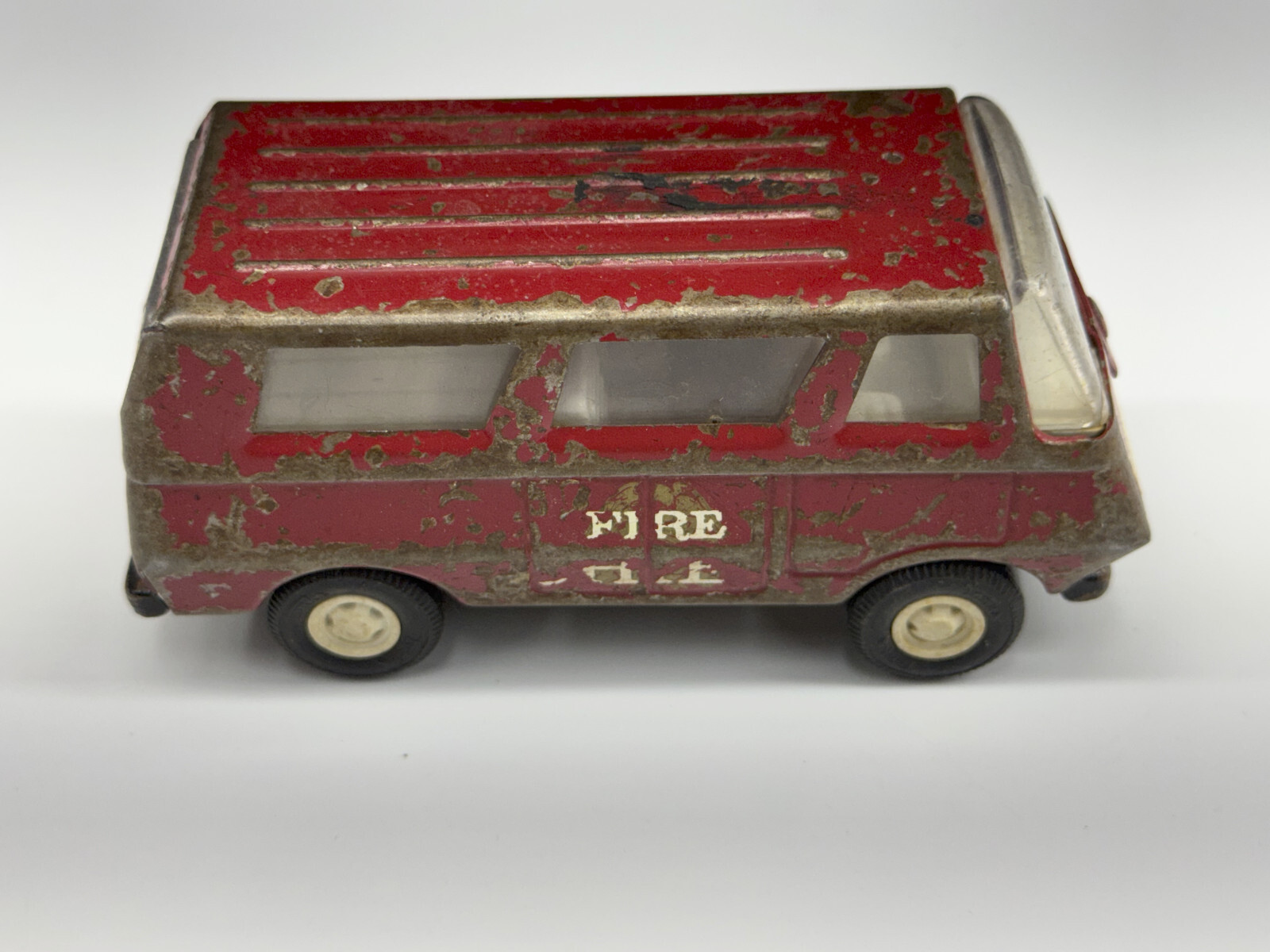 Vintage Tonka fire Chief van truck