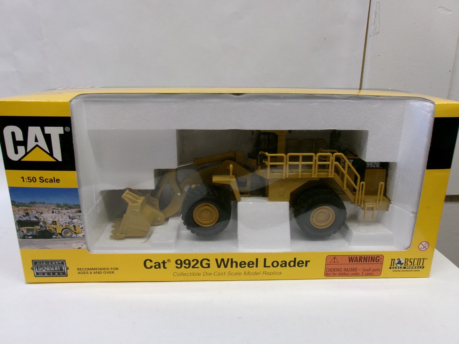 NORSCOT 1:50 scale CAT 992G WHEEL LOADER (55115)