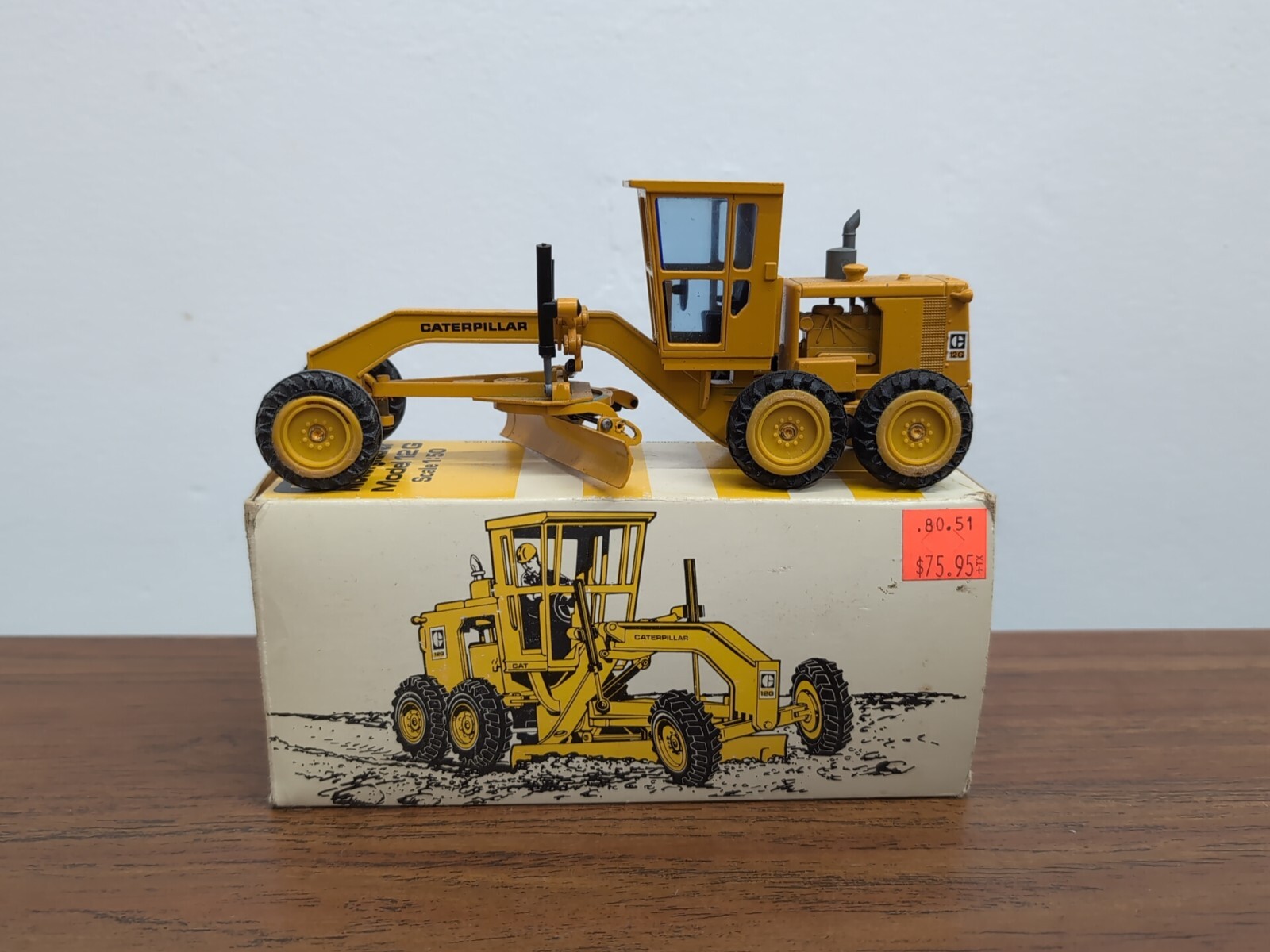 NZG 1/50 Caterpillar Cat Motorgrader Model 12G – Art. 150 – NIB