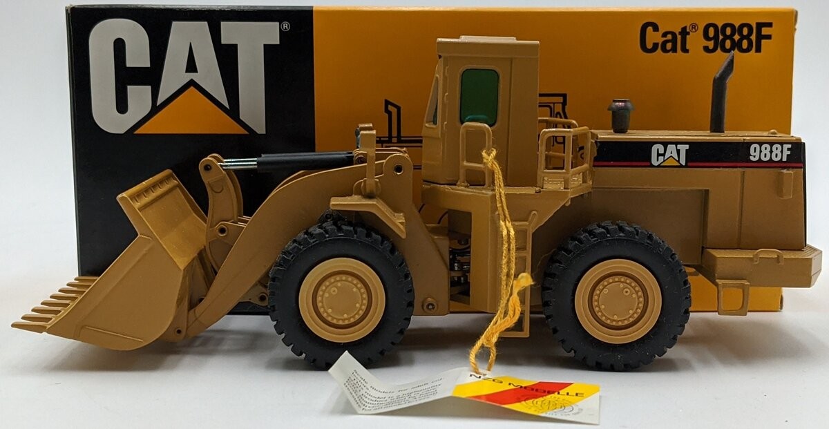 NZG 167 1:50 Caterpillar 988F Wheel Loader NIB