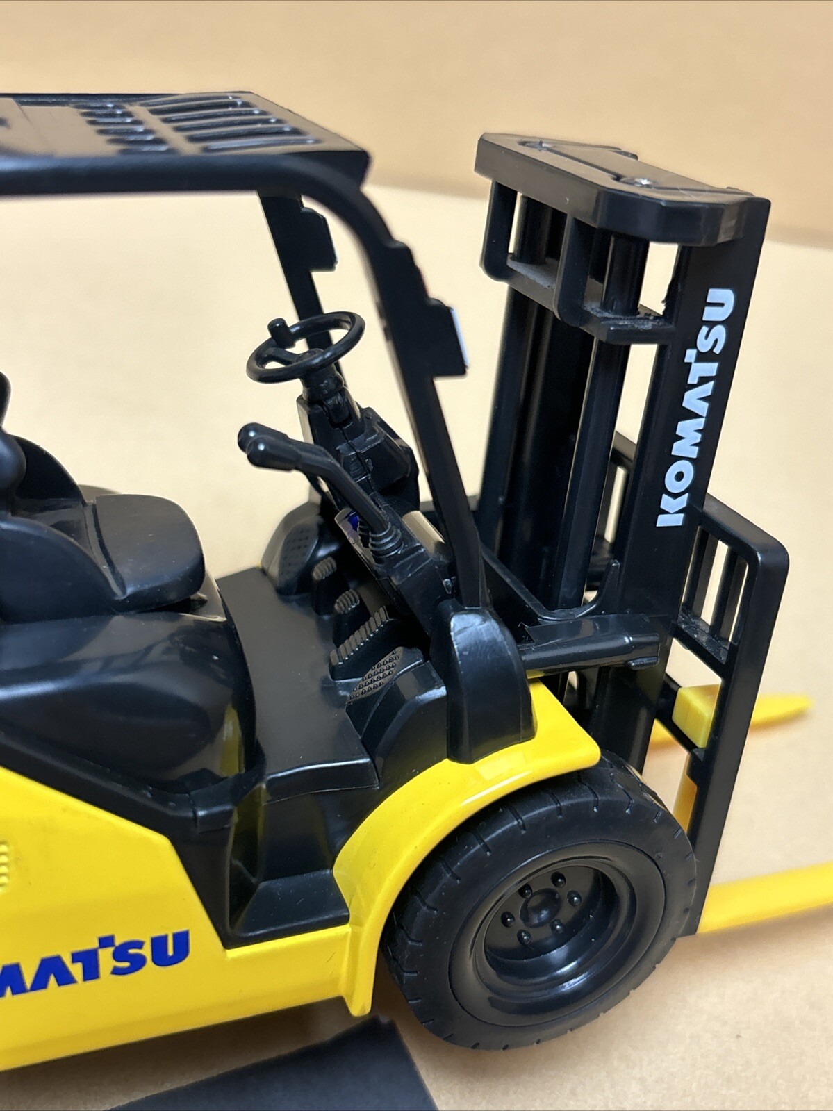 Used No Box Komatsu Model FH 50-2 Forklift 1/24 Scale Die Cast Model Cargo Ship