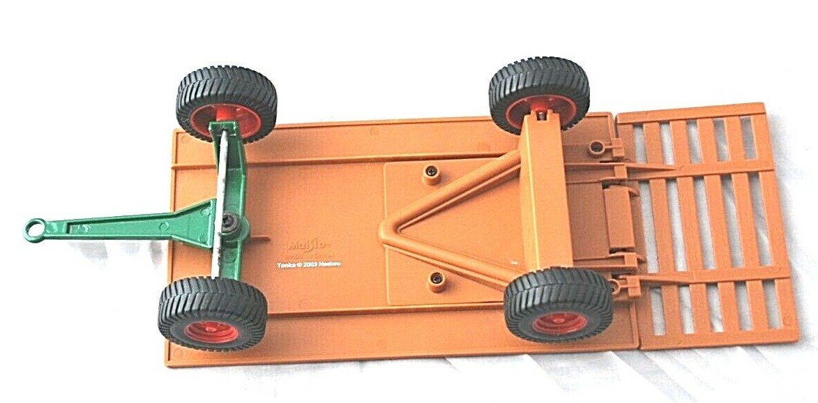Tonka Hasbro Rare Hay wagon / Hay Rack Farming Brown, Green, And Red Preowned