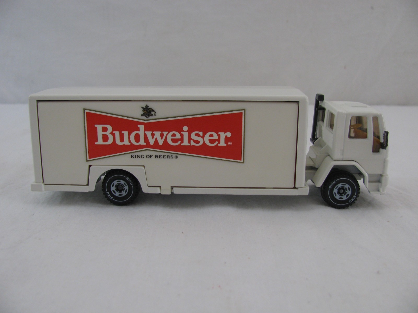 Siku Diecast 1/55 Scale Budweiser Ford Beverage Delivery Truck #2968 VG