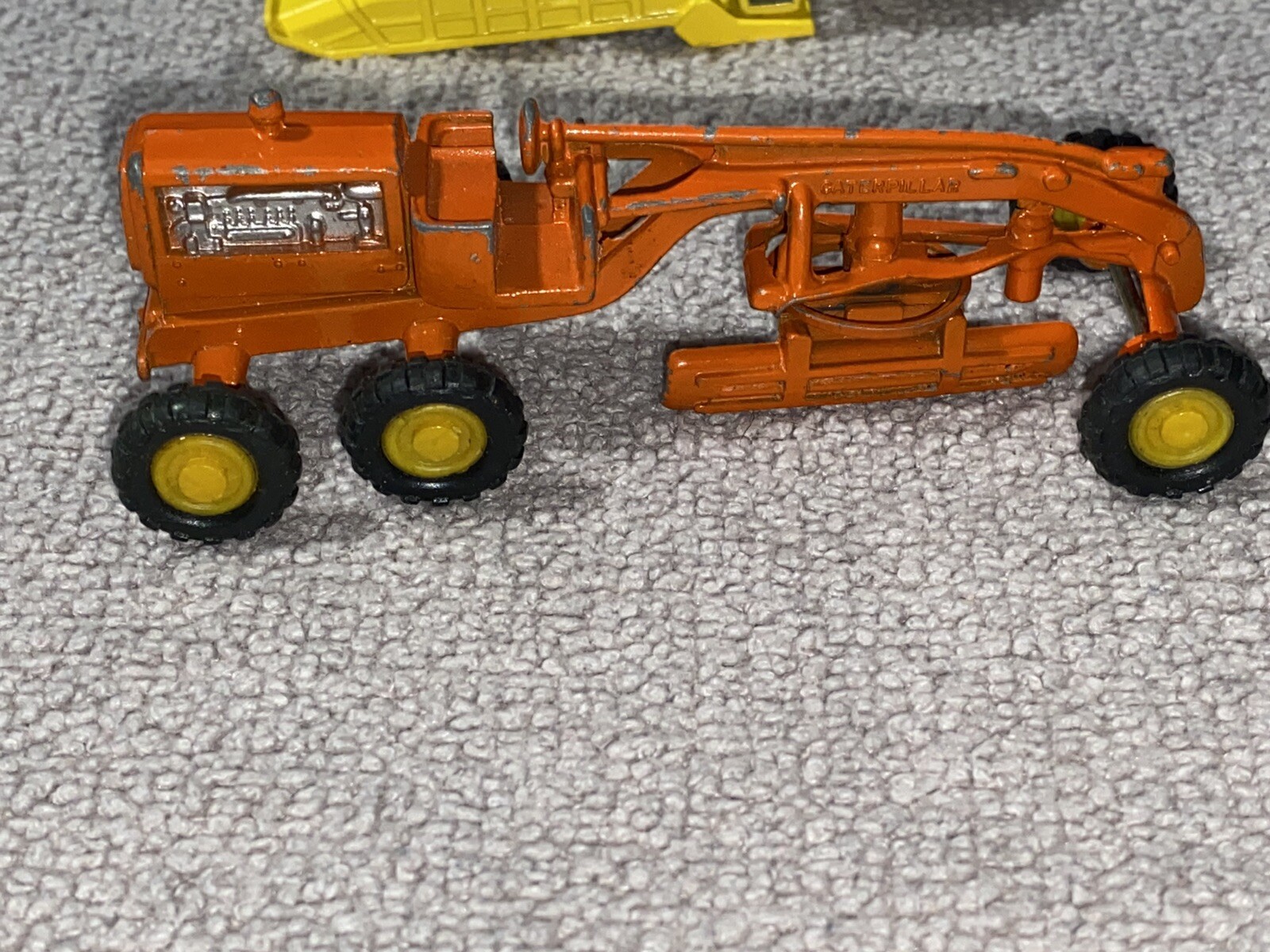 Vintage Zylmex 8102 Orange Motor Road Grader Hong Kong & EUCLID R-40 Dinky toys