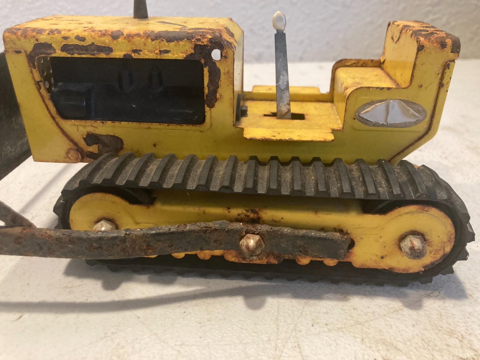 Lot of 2 Tonka MR-970 Road Grader & Bulldozer Crawler Tractor 1970s