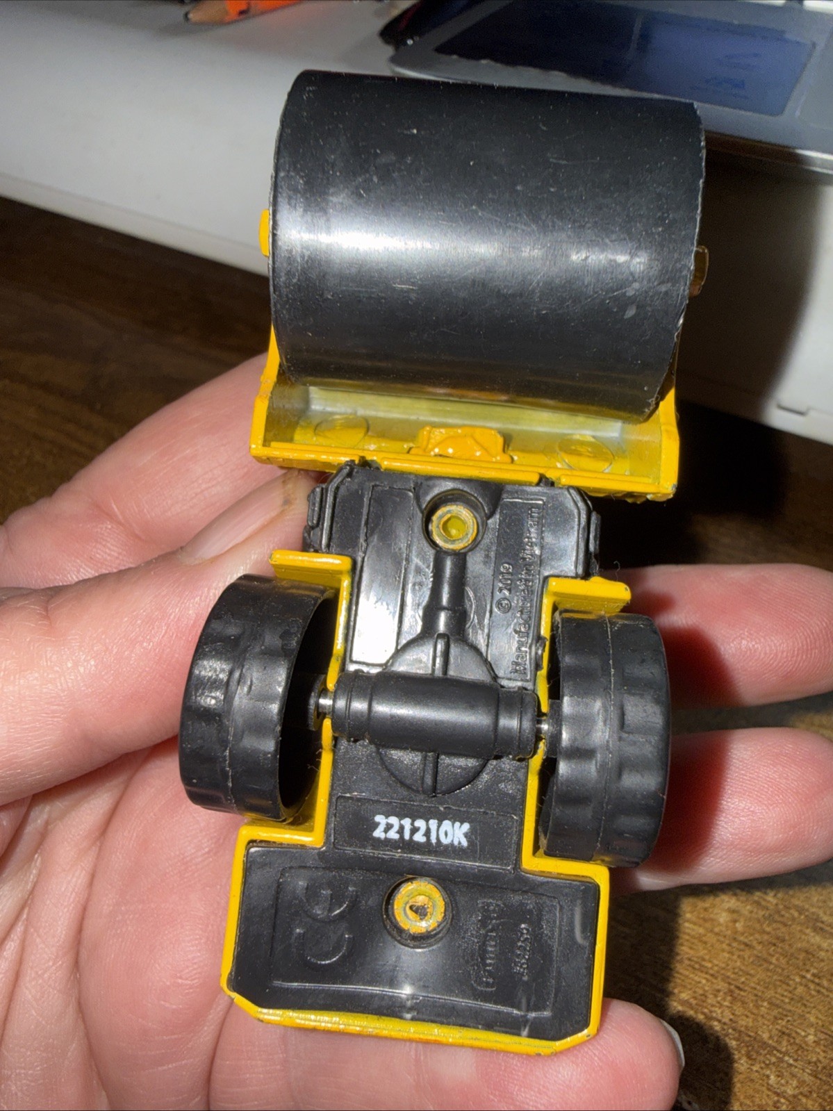 Funrise 1:64 Scale Caterpillar CAT Pavement Steam Roller LOOSE