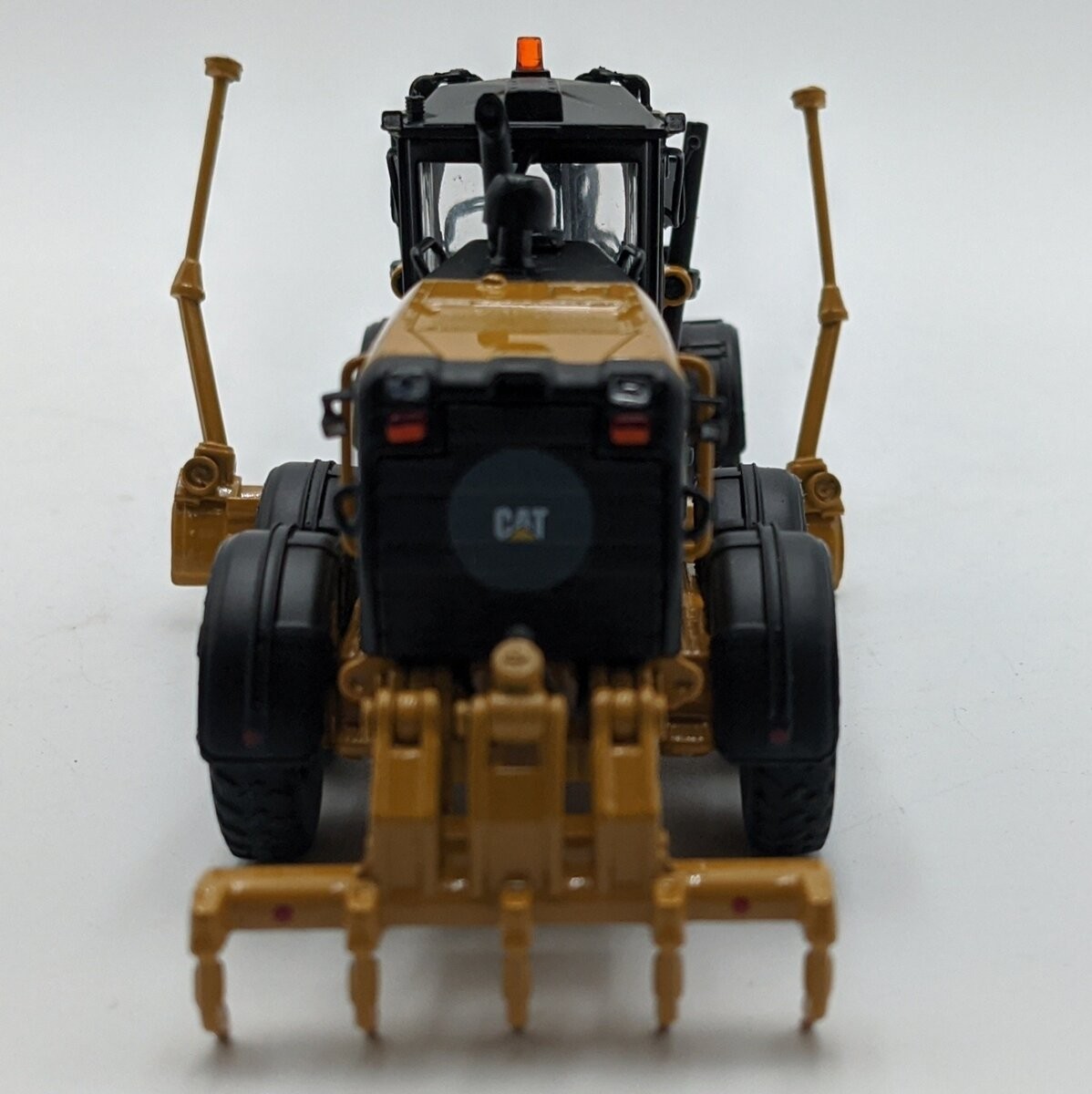 DieCast Masters 85544 1:50 Caterpillar 140M3 High Line Series Motor Grader NIB