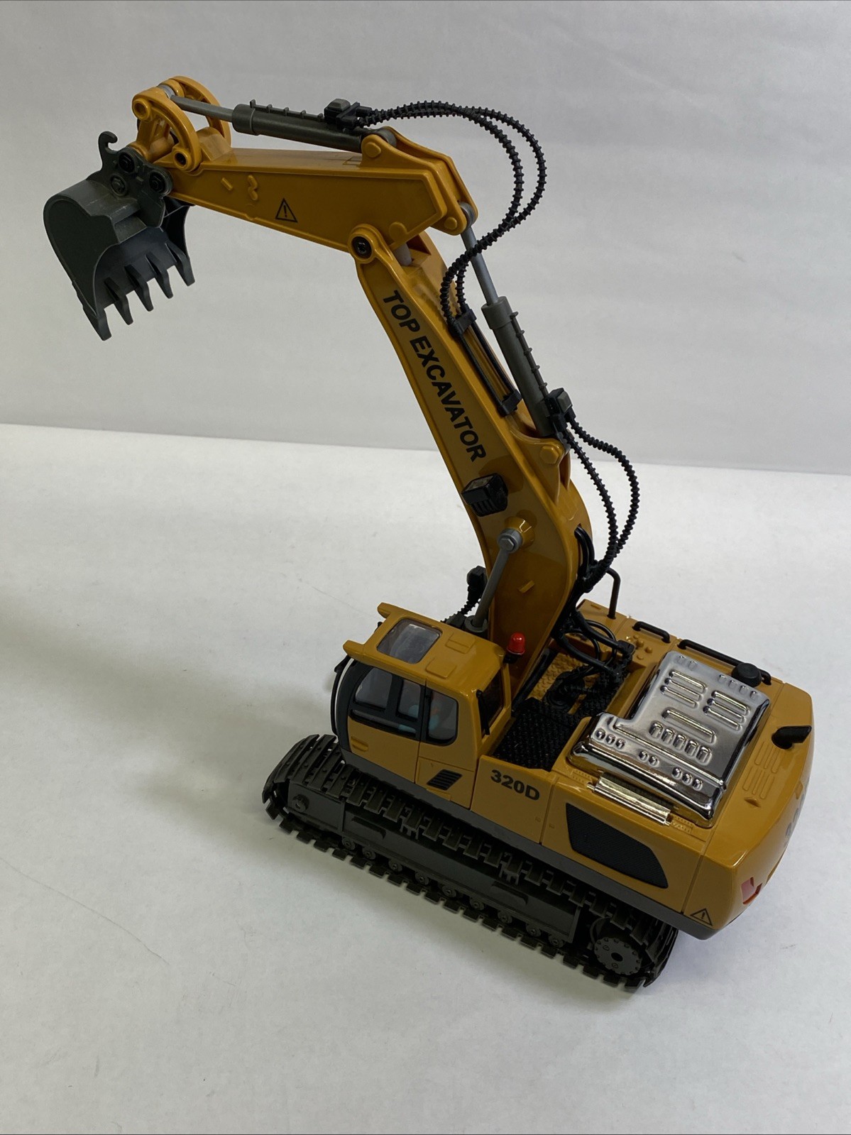 320D Top Excavator Diecast/Plastic Construction Model Yellow Black No Charger