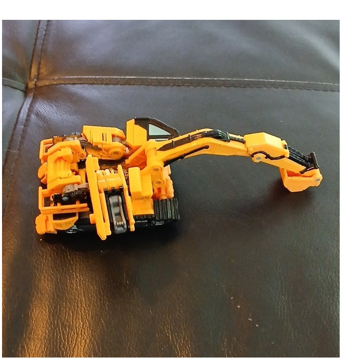 Yellow Plastic Diecast Excavator Construction Toy 1:32 for Boys & Girls