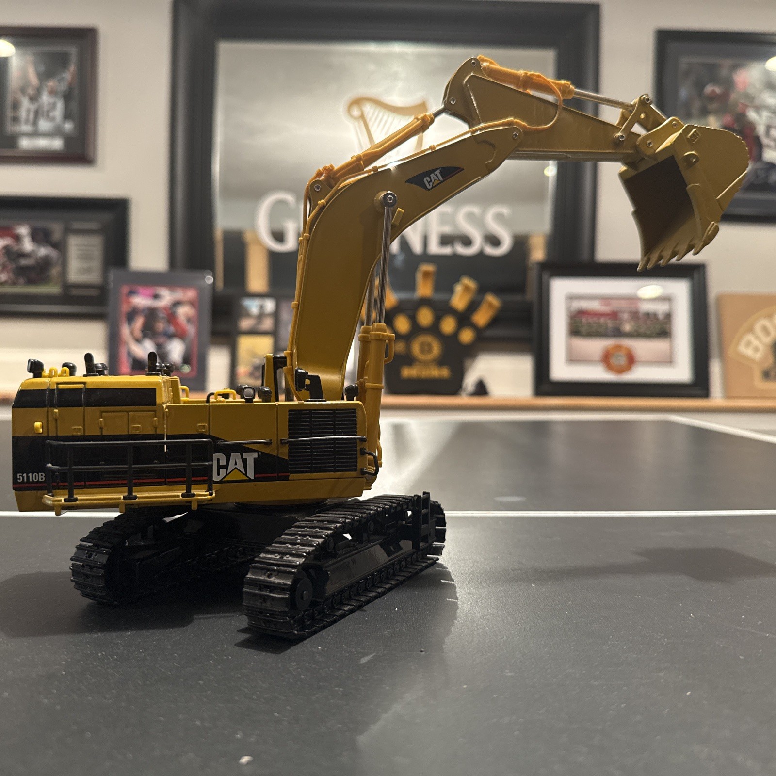 CAT 5110B Excavator with Metal Track / Norscot Collectible Model Replica Diecast