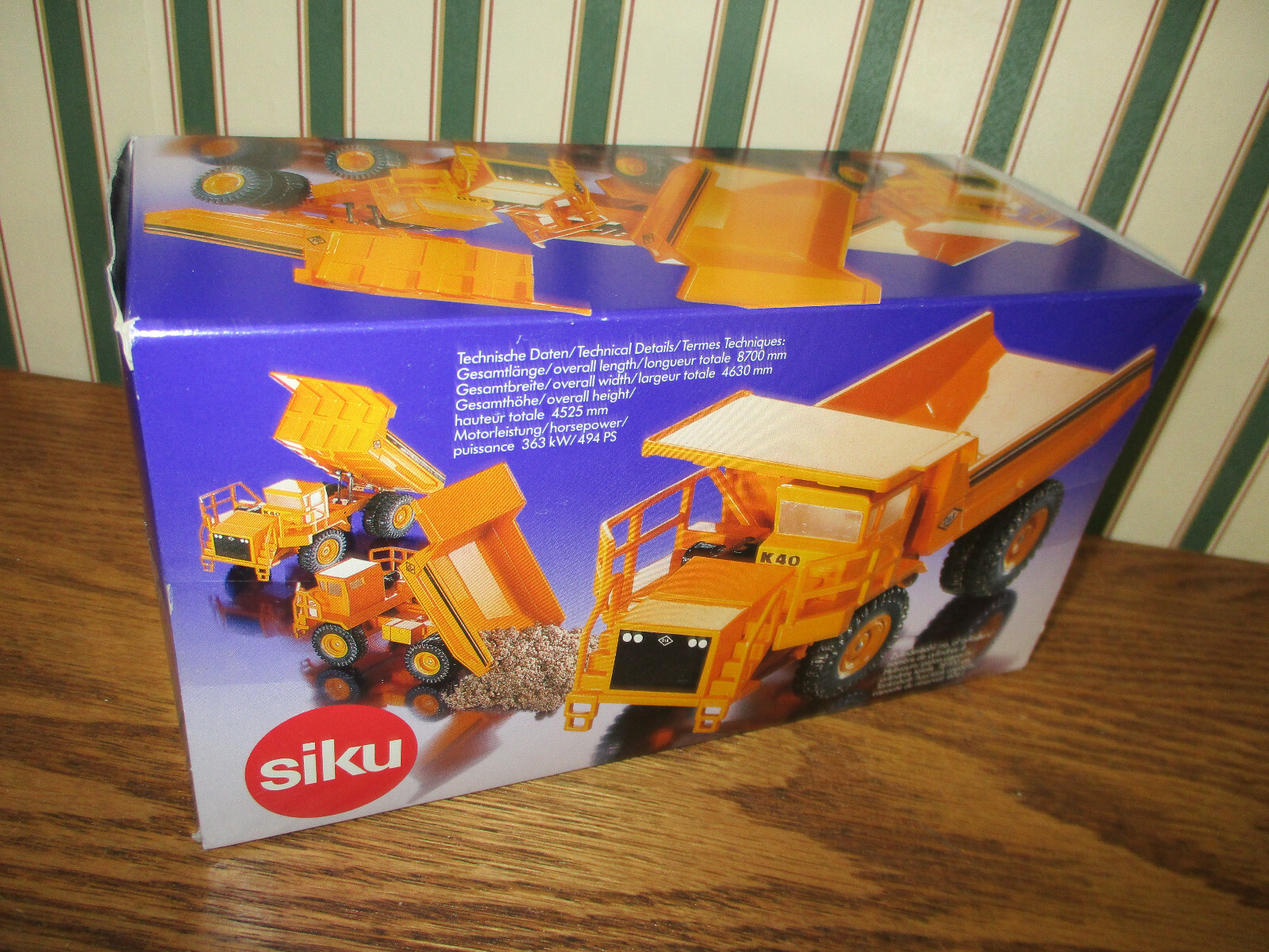 O&K K40 Heavy Duty Tipper Truck By Siku 1/55th Scale