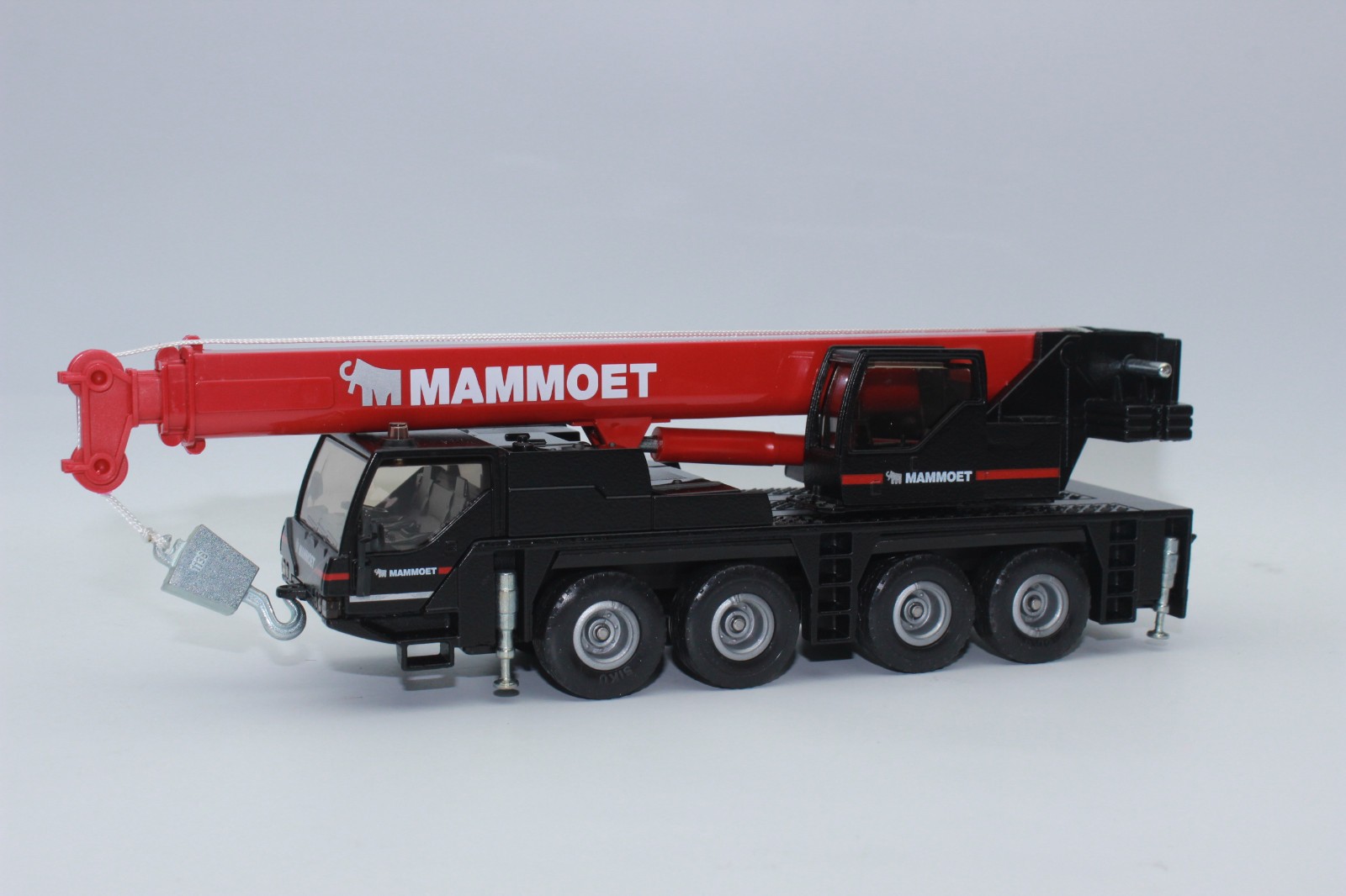 SIKU 2112 Liebherr LTM 1060 Mobile Crane 1:55 Red Black Mammoet New In Box