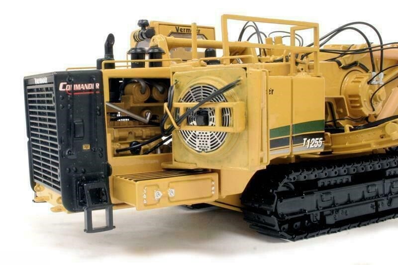 Vermeer T1255 Commander 3 with Trencher – TWH 1:50 Scale Model #086-09002 New