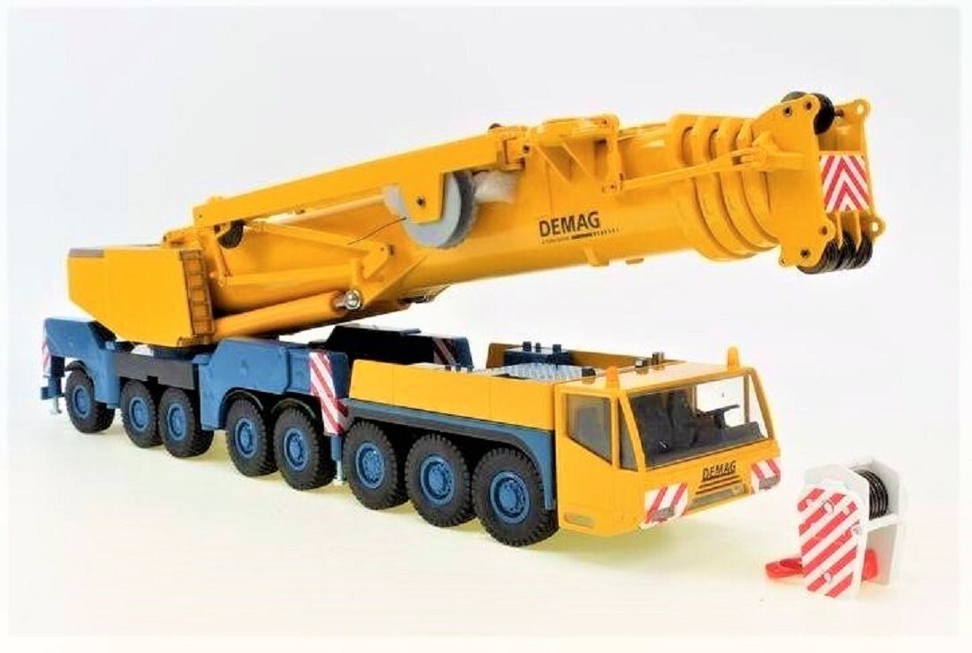 Conrad 2098-17 (new#) Demag AC500-2 SSL Class Telescopic Crane 1/50 O scale MIB