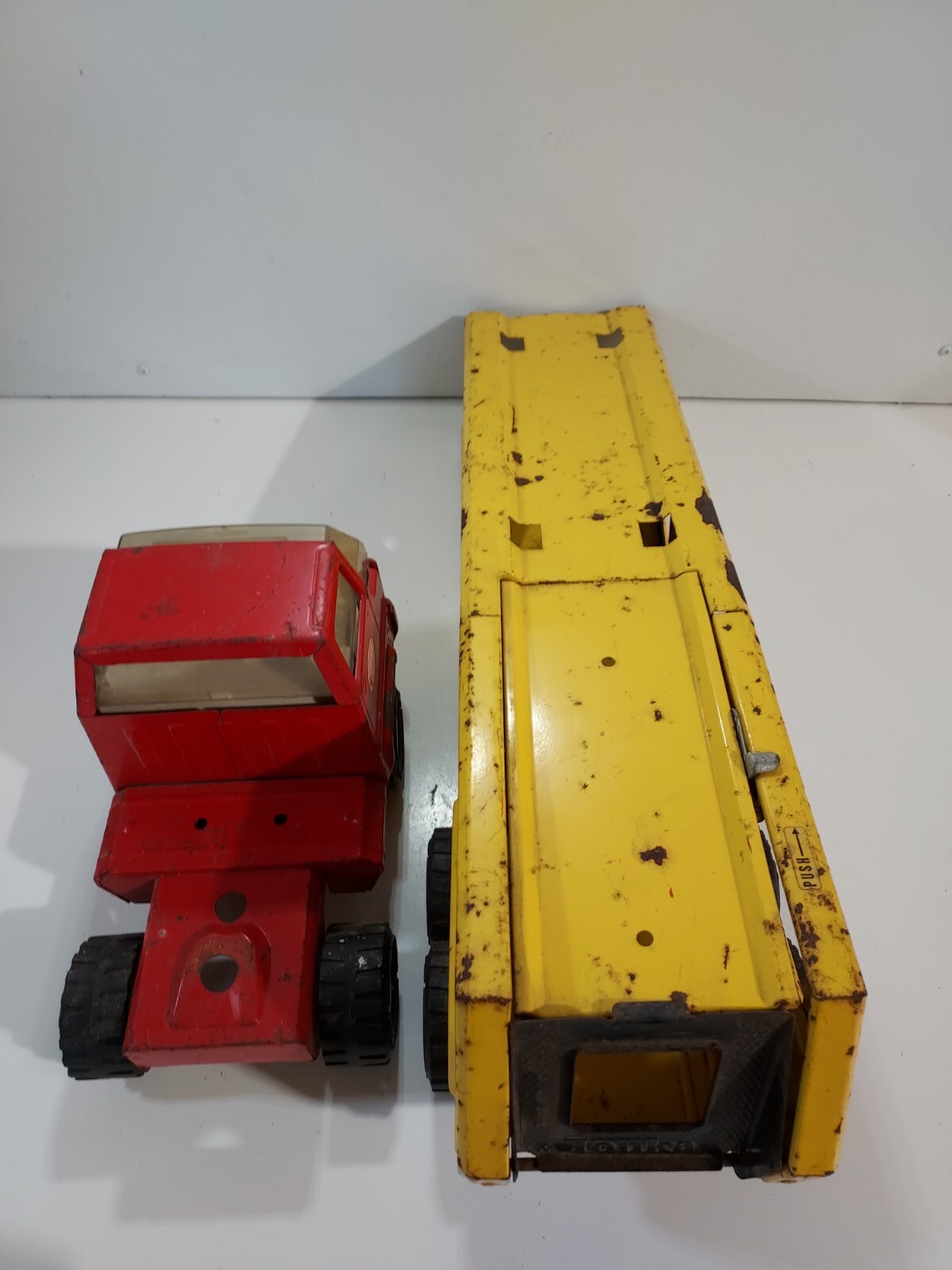 Vintage Pressed Steel Metal Tonka Car Carrier/Hauler Semi Truck Tractor Trailer