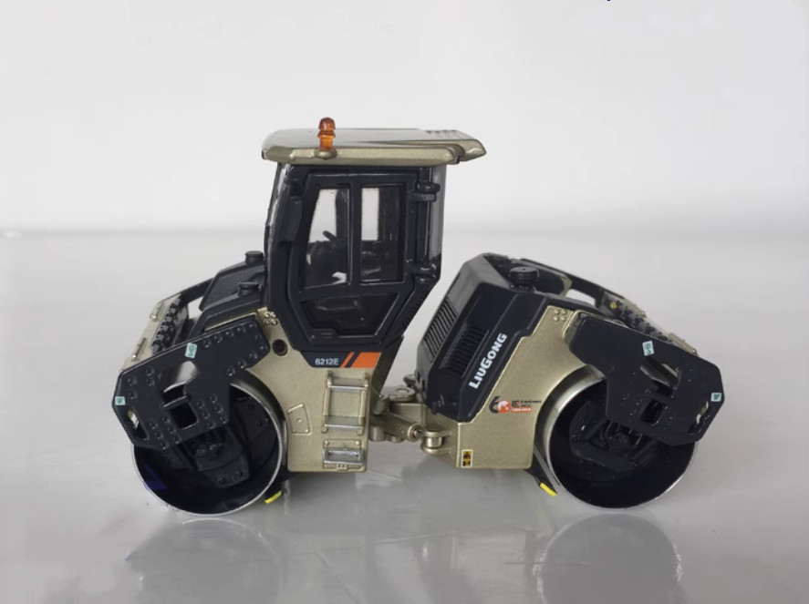 1:50 LIUGONG CLG6212E Double-drum Road Roller Construction Machine Diecast Model