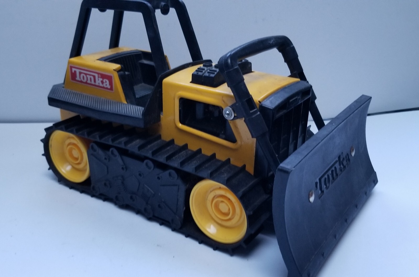 RETRO TONKA CLASSIC STEEL BULLDOZER CONSTRUCTION HEAVY MACHINERY TOY 92961
