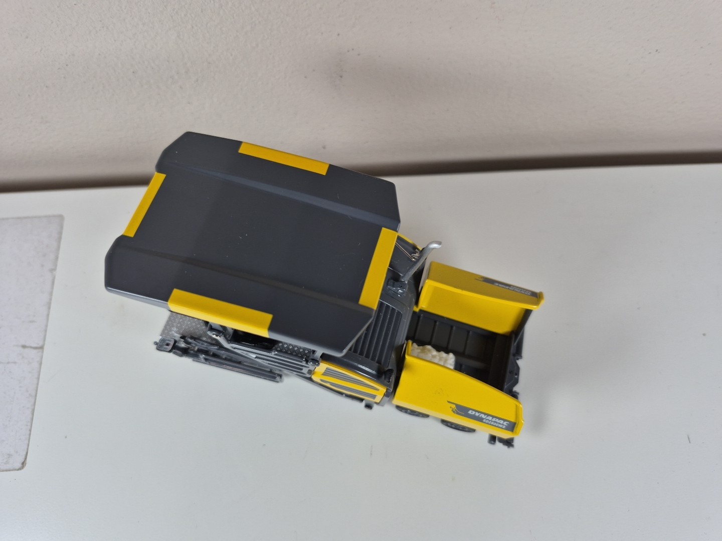 MAYS DIECAST ATLAS Copco DYNAPAC SD2500WS WHEELED PAVER SCALE 1:50 D15