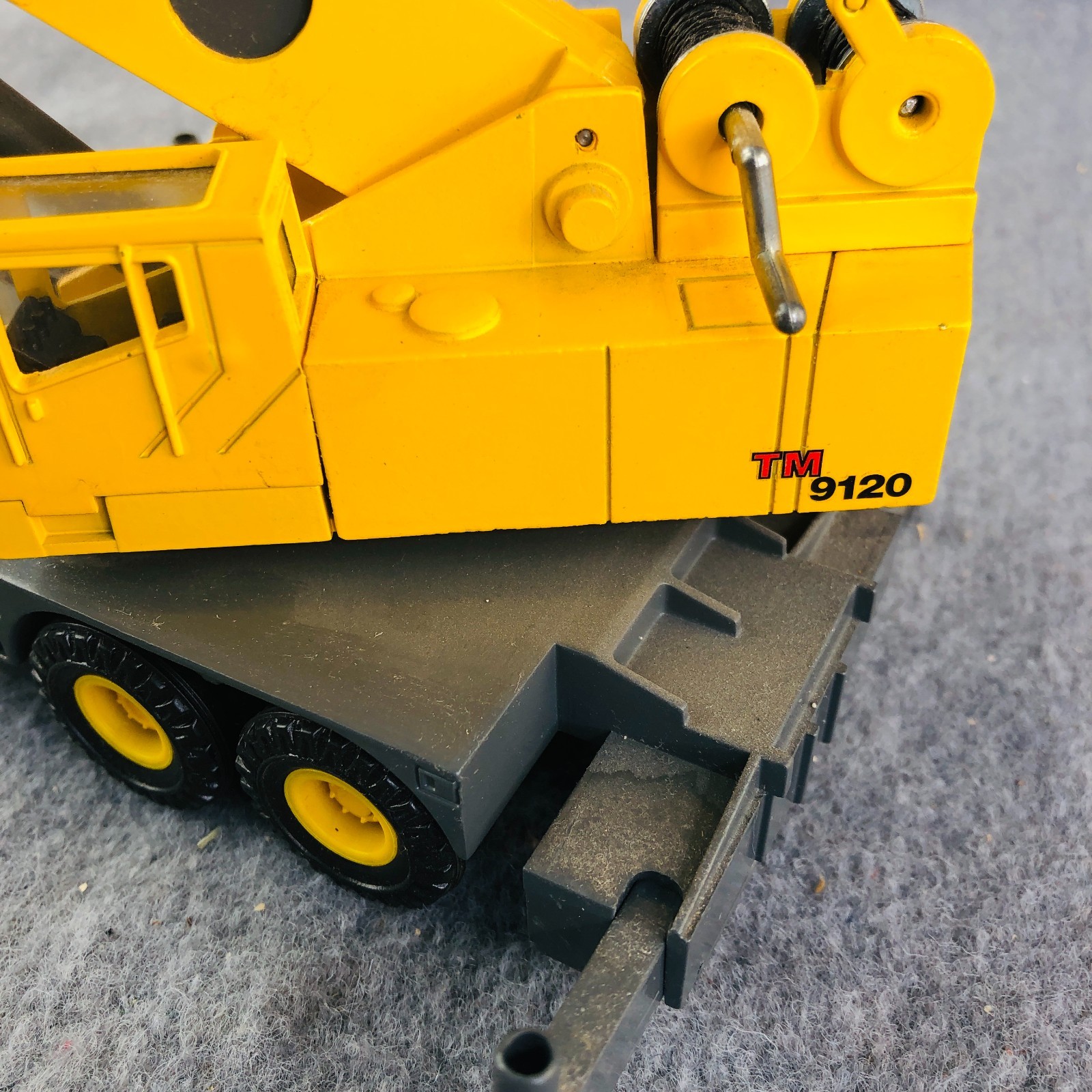Grove Worldwide TM9120 Carrier Mounted Hydraulic Crane Model NZG No. 380 1:50