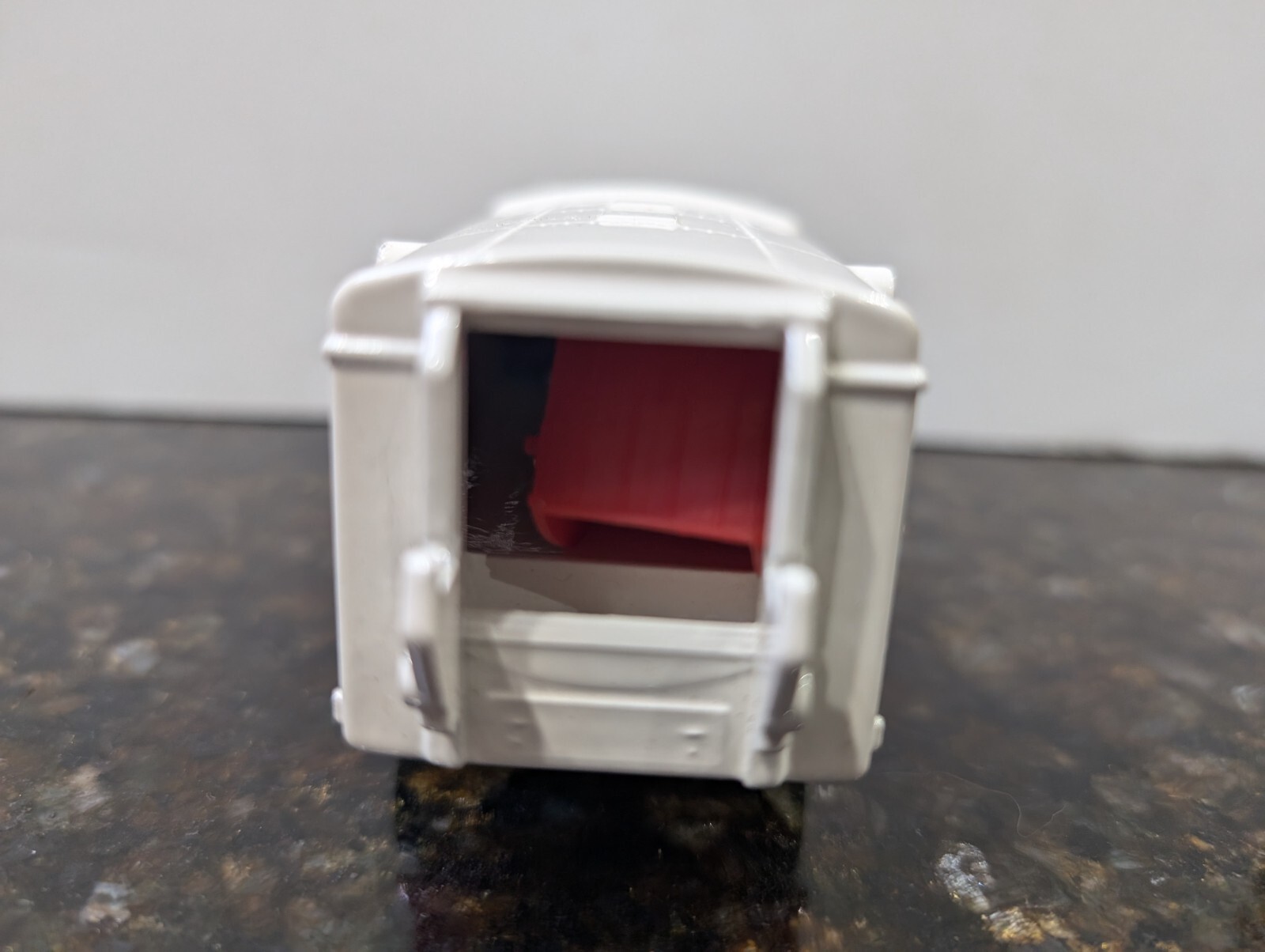 Siku 1:55 Scale 2511 Mercedes 2232 Garbage Refuse Truck White/Red Diecast Model