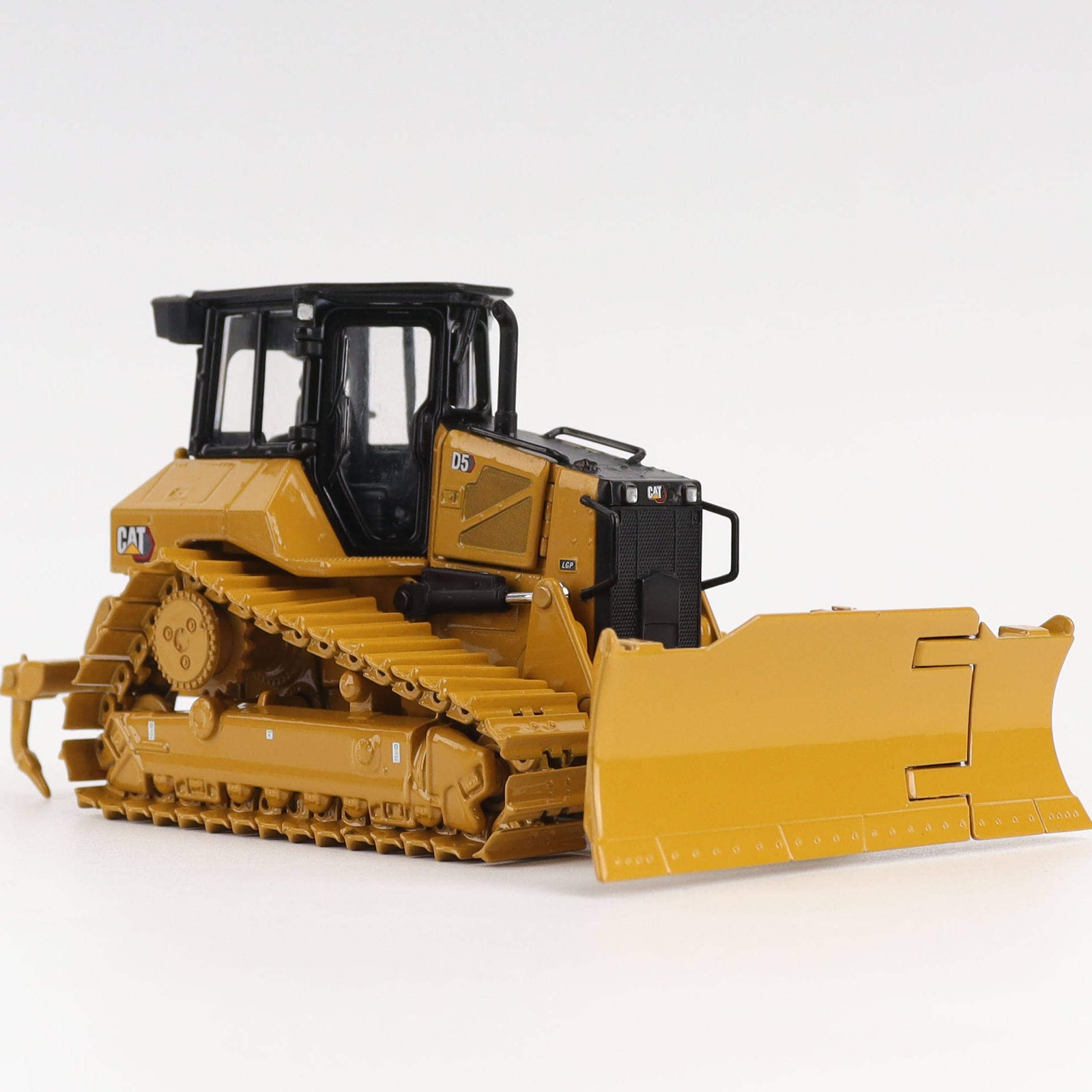 DM 1:50 CAT D5 LGP Foldable Blade Alloy Model 85752