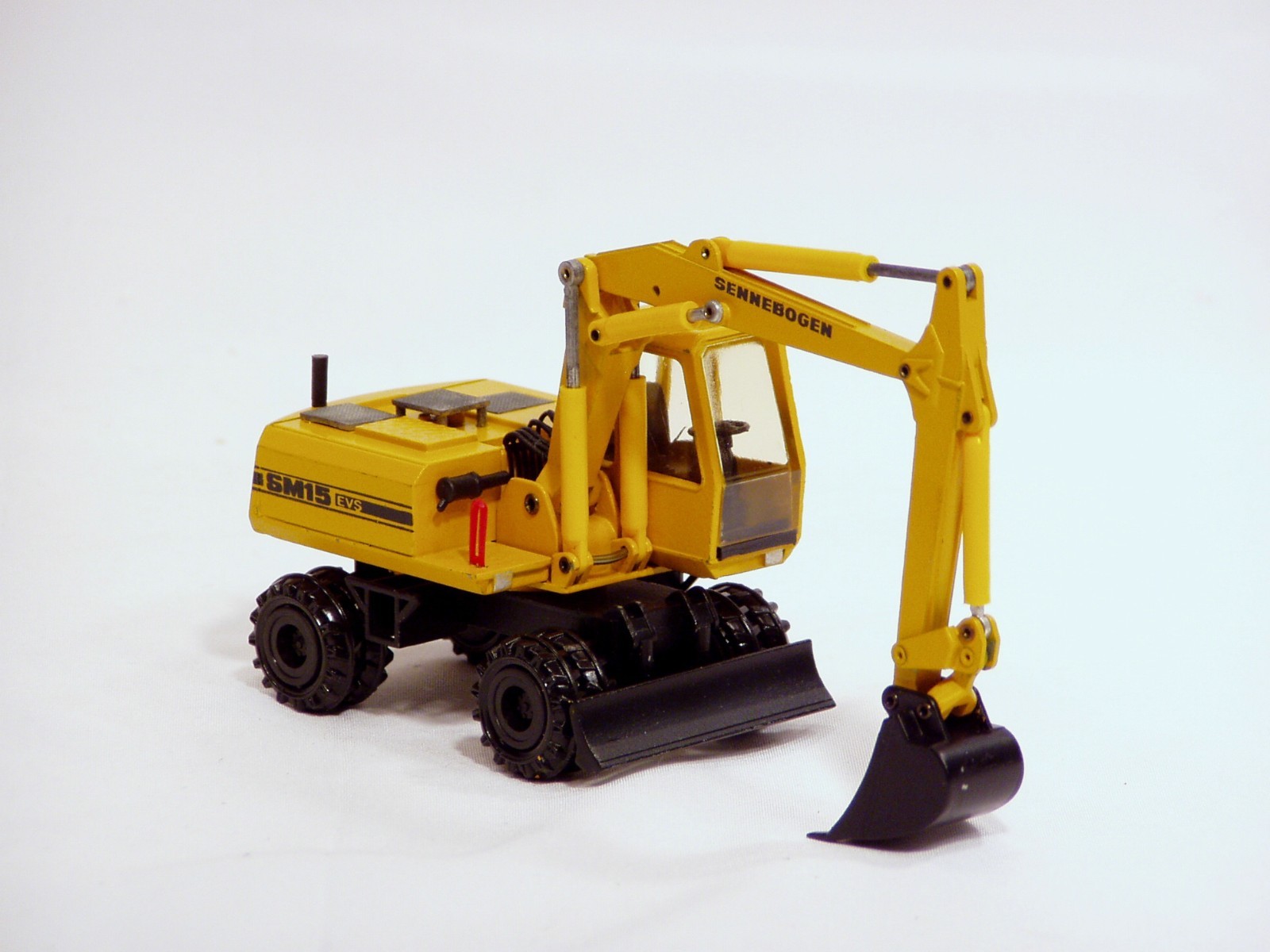 Sennebogen SM15 EVS Wheel Excavator – 1/50 – Conrad #28187 – N.MIB