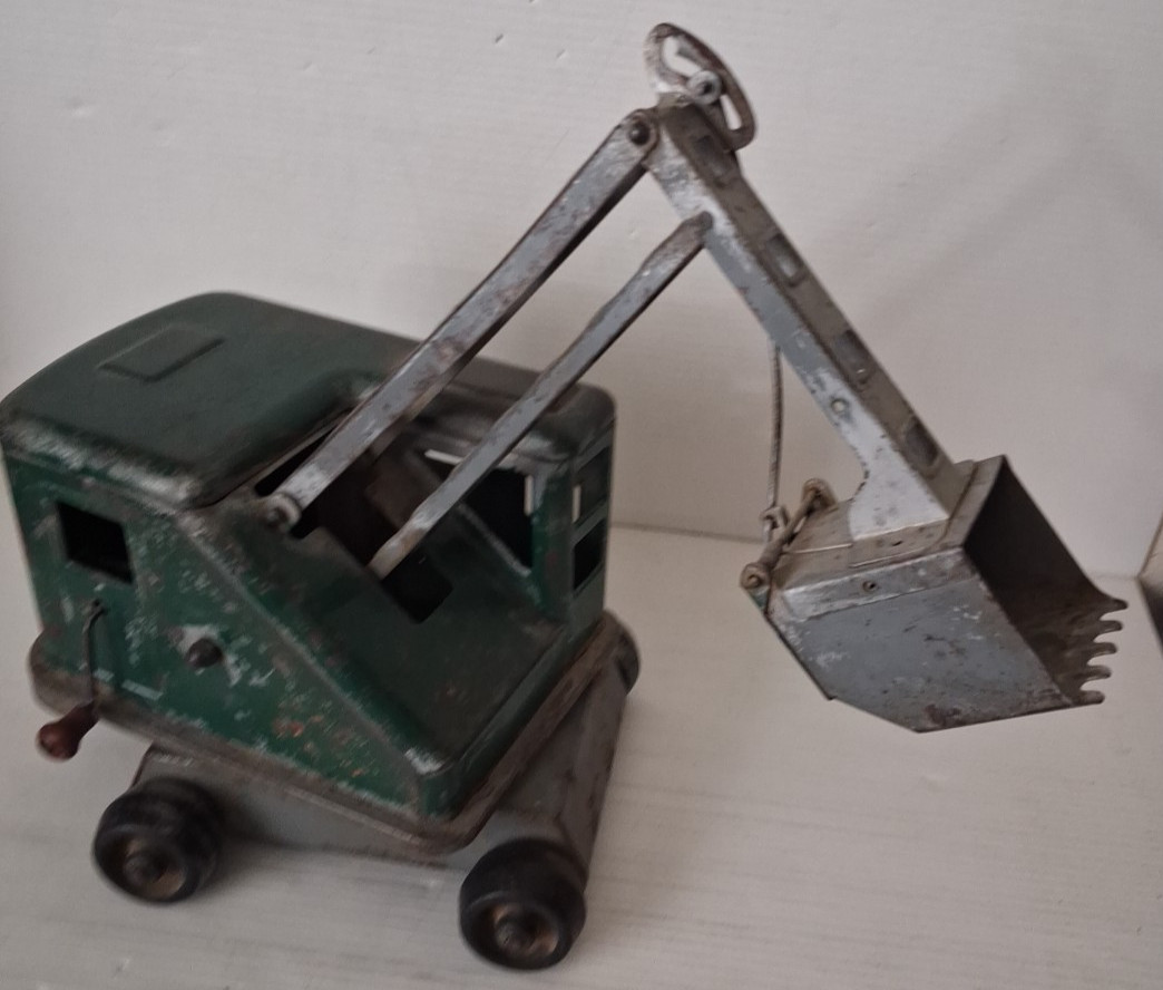 Marx Lumar Contractors Automatic Scoop Power Shovel Excavator Steel – GREEN