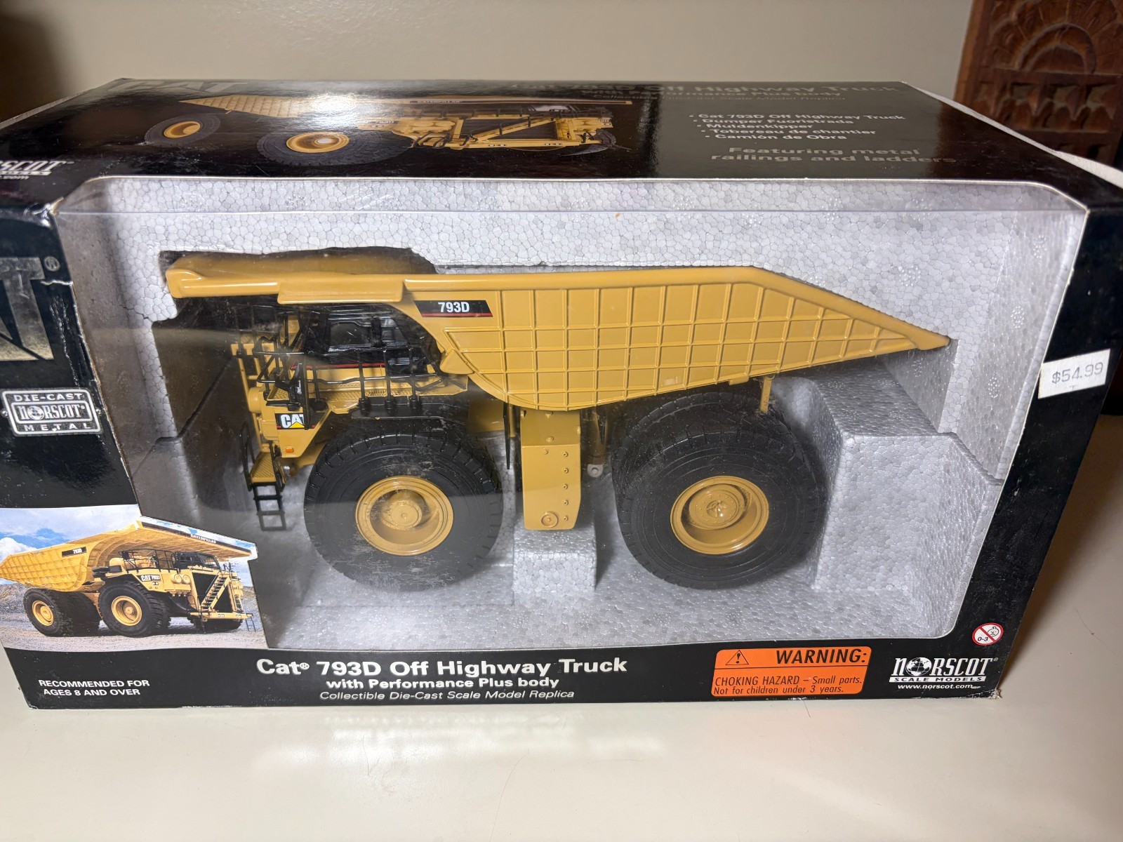 Caterpillar Cat 793D Off Highway Truck 1:50 Norscot 55151 NIB
