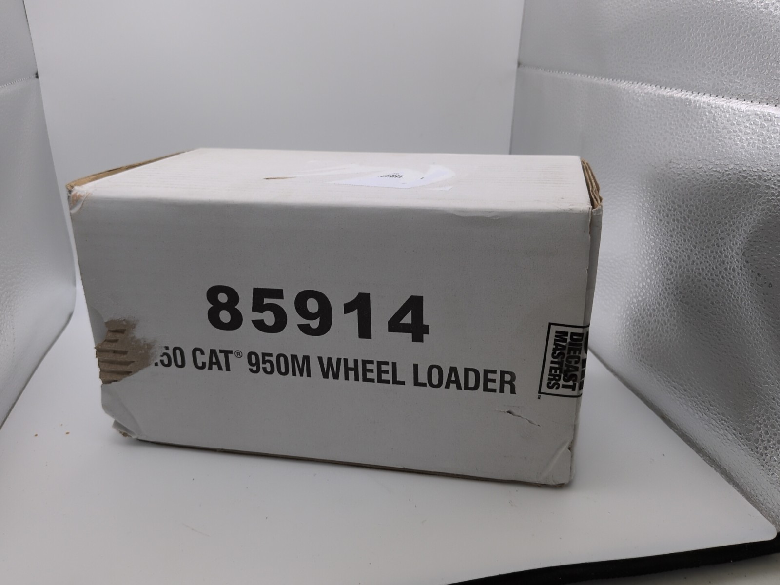 Diecast Masters 1/50 Caterpillar 950M Wheel Loader (85914)