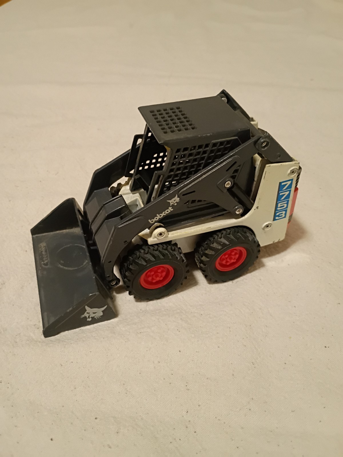 1/25 Bobcat 753 End Loader Skid Steer DieCast Model by Clover Vintage 1:25 B10