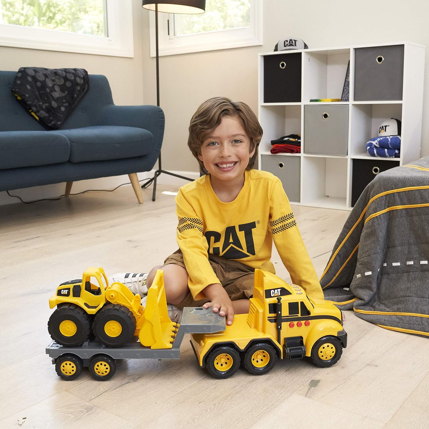 CAT Heavy Mover Construction Truck Set with Loader, Lights & Sounds, 3+