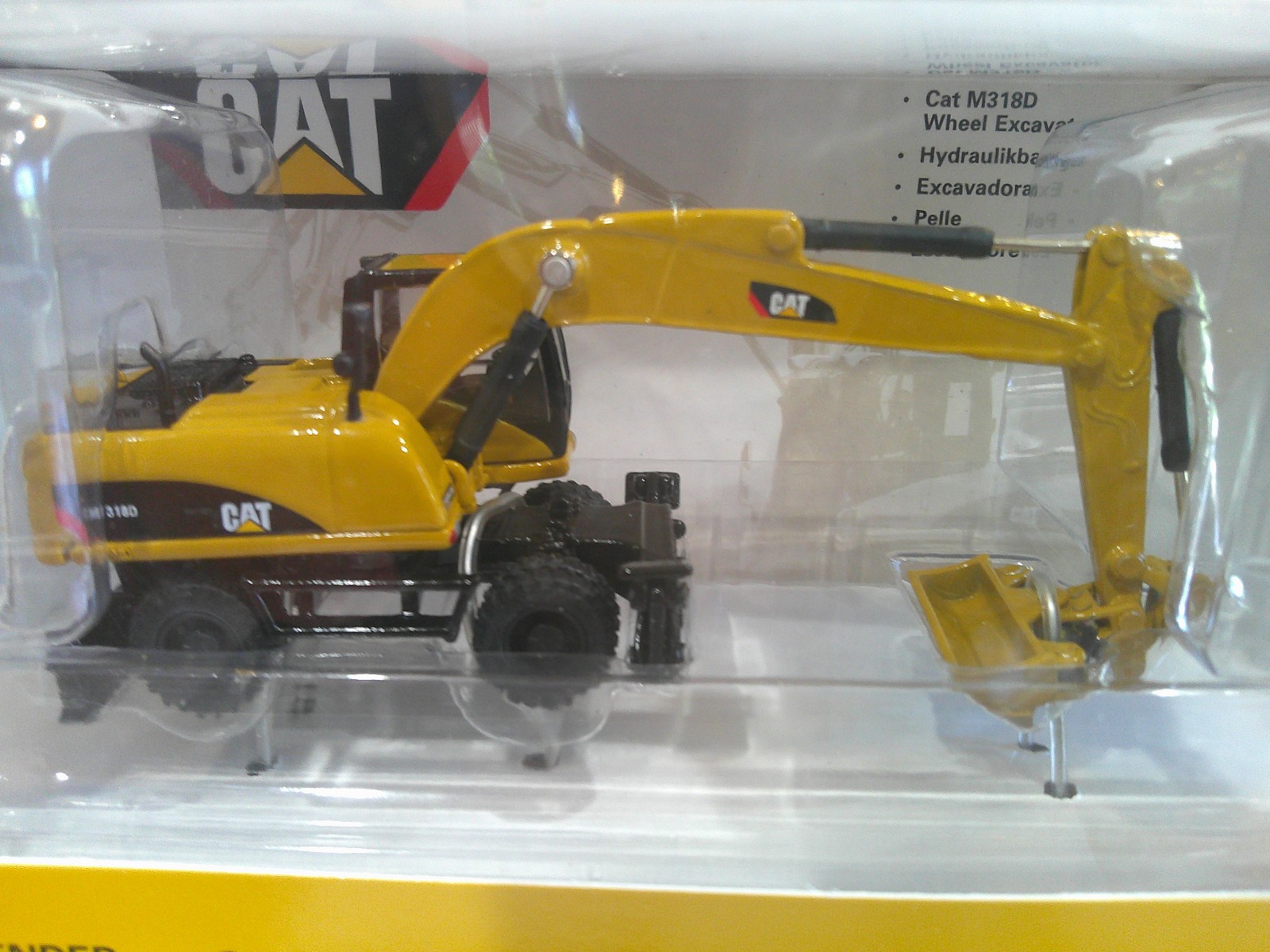 Norscot CAT M318D Wheel Excavator 1:87 Scale Yellow Very Good Sealed Box